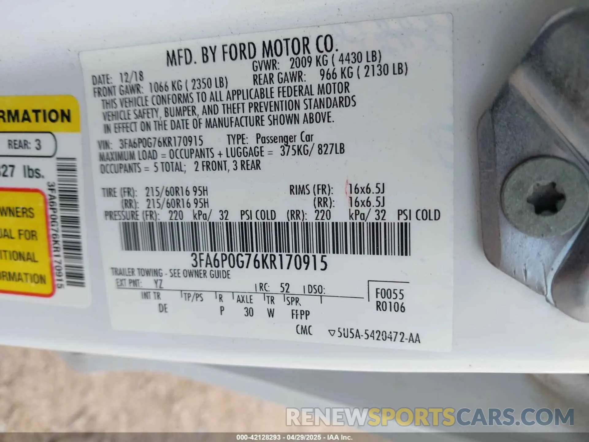 9 Photograph of a damaged car 3FA6P0G76KR170915 FORD FUSION 2019