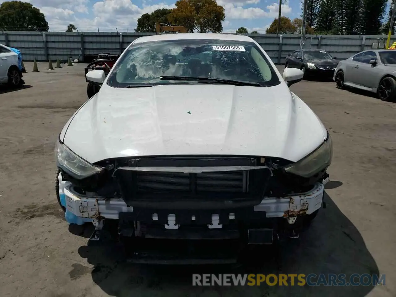 5 Photograph of a damaged car 3FA6P0G76KR229610 FORD FUSION 2019
