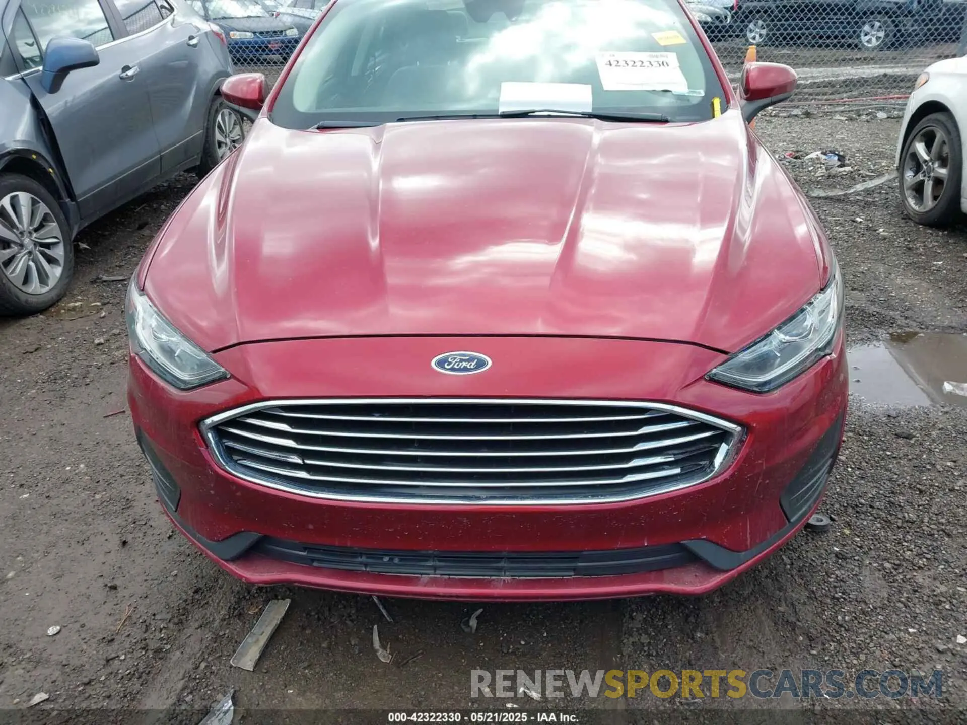 12 Photograph of a damaged car 3FA6P0G76KR233267 FORD FUSION 2019