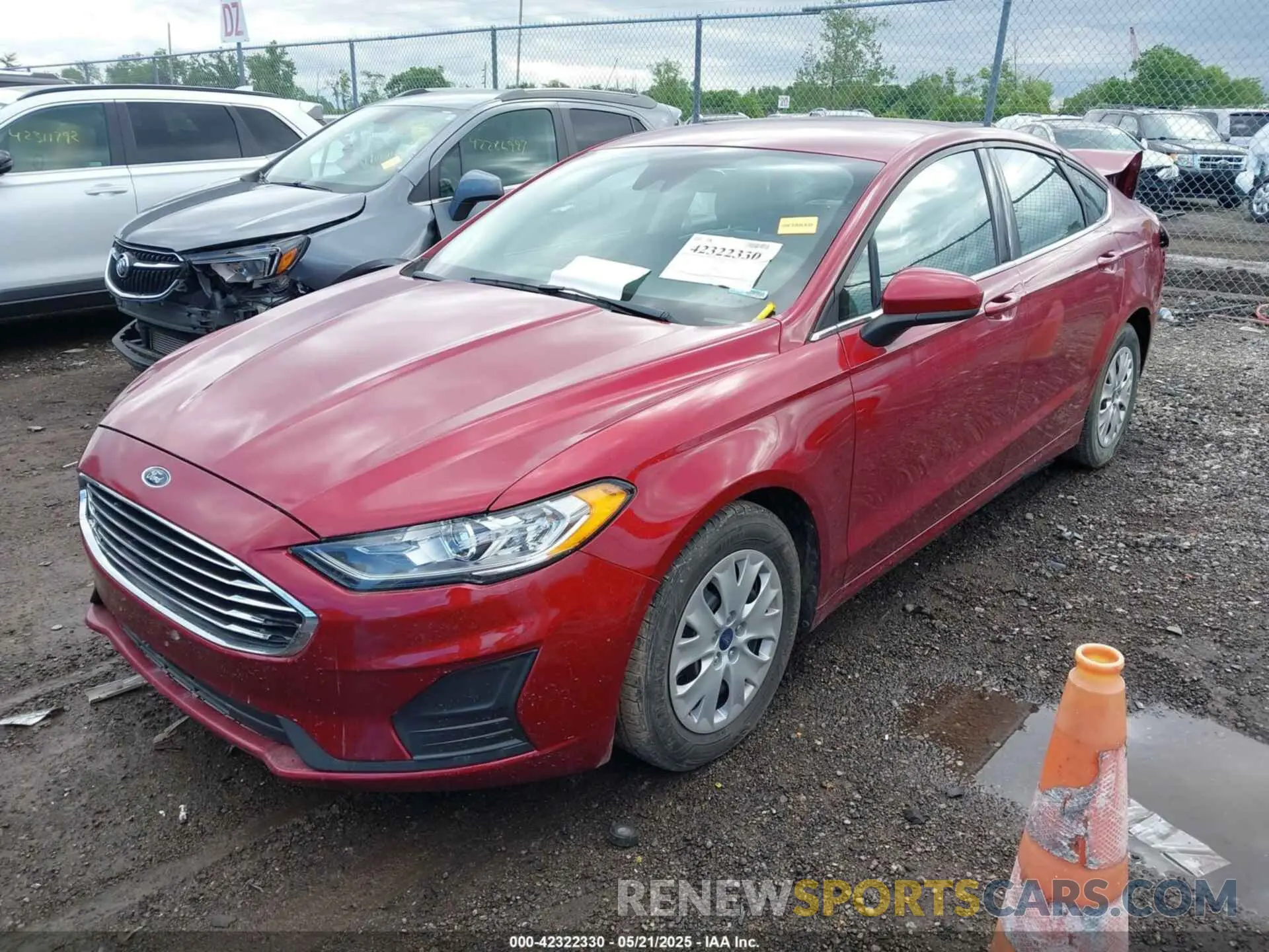 2 Photograph of a damaged car 3FA6P0G76KR233267 FORD FUSION 2019