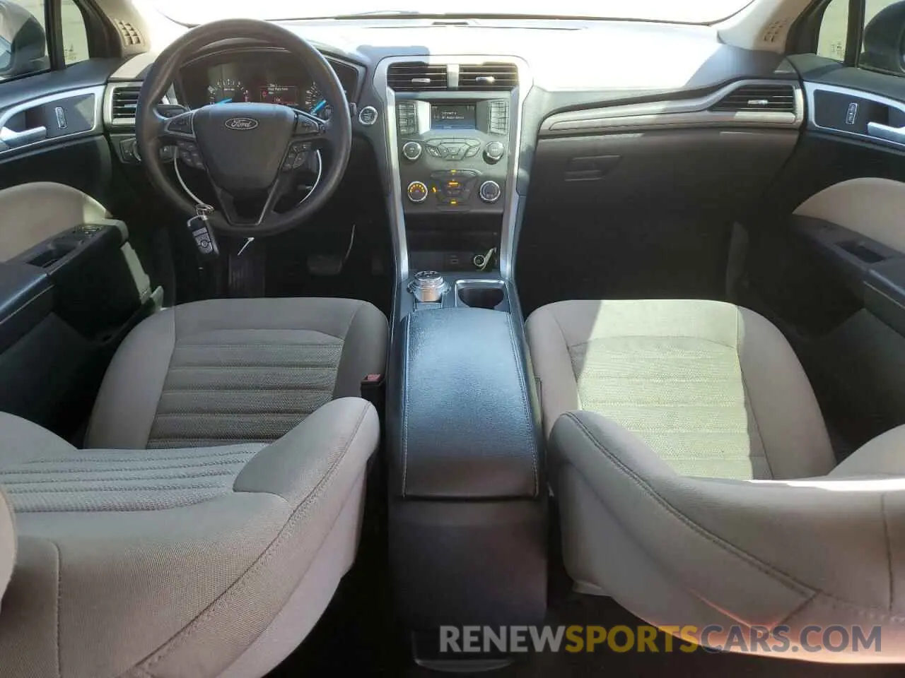 8 Photograph of a damaged car 3FA6P0G77KR146977 FORD FUSION 2019