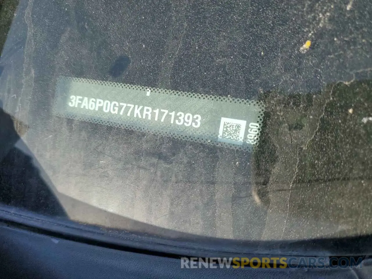 14 Photograph of a damaged car 3FA6P0G77KR171393 FORD FUSION 2019