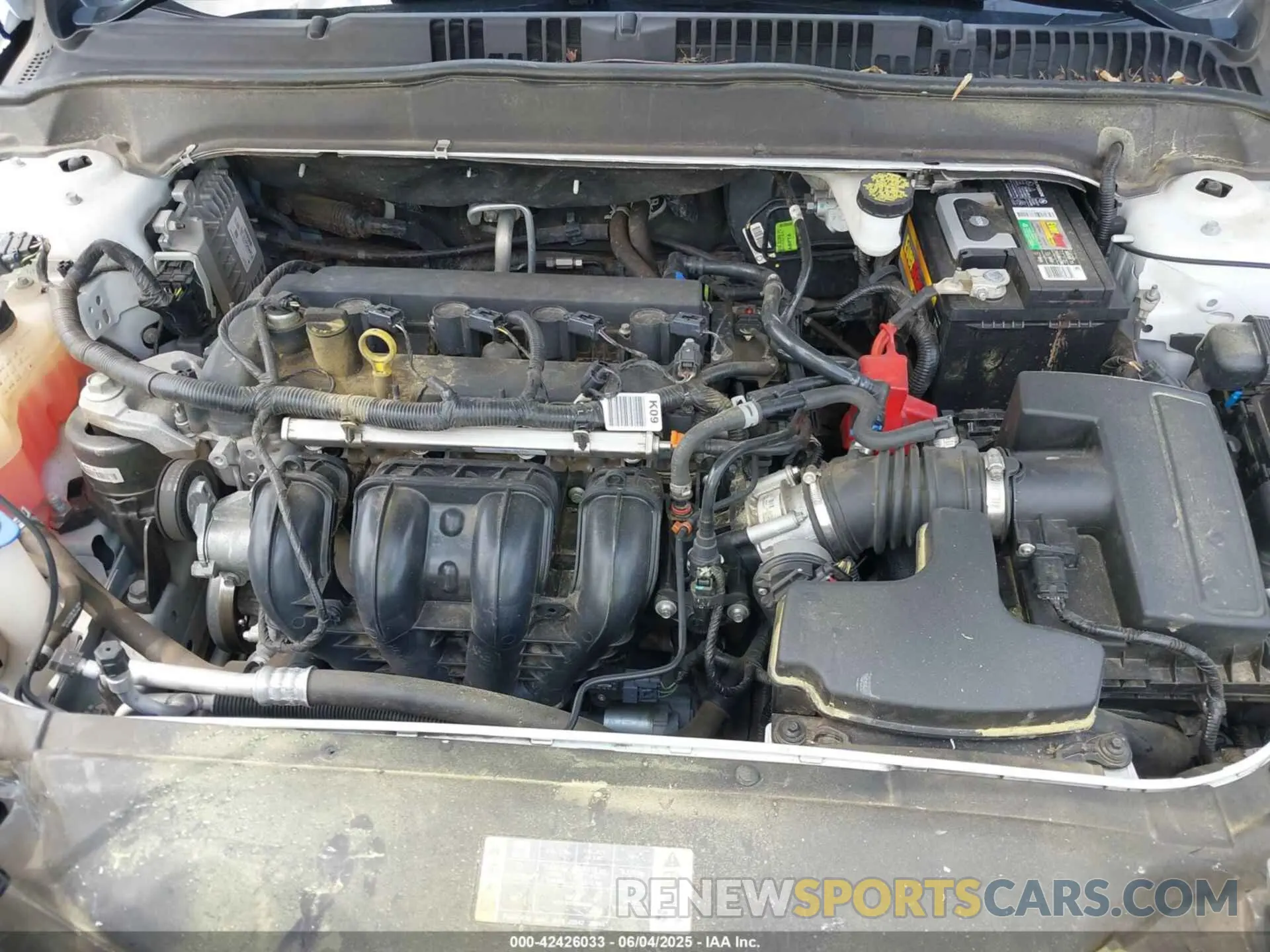 10 Photograph of a damaged car 3FA6P0G77KR234914 FORD FUSION 2019