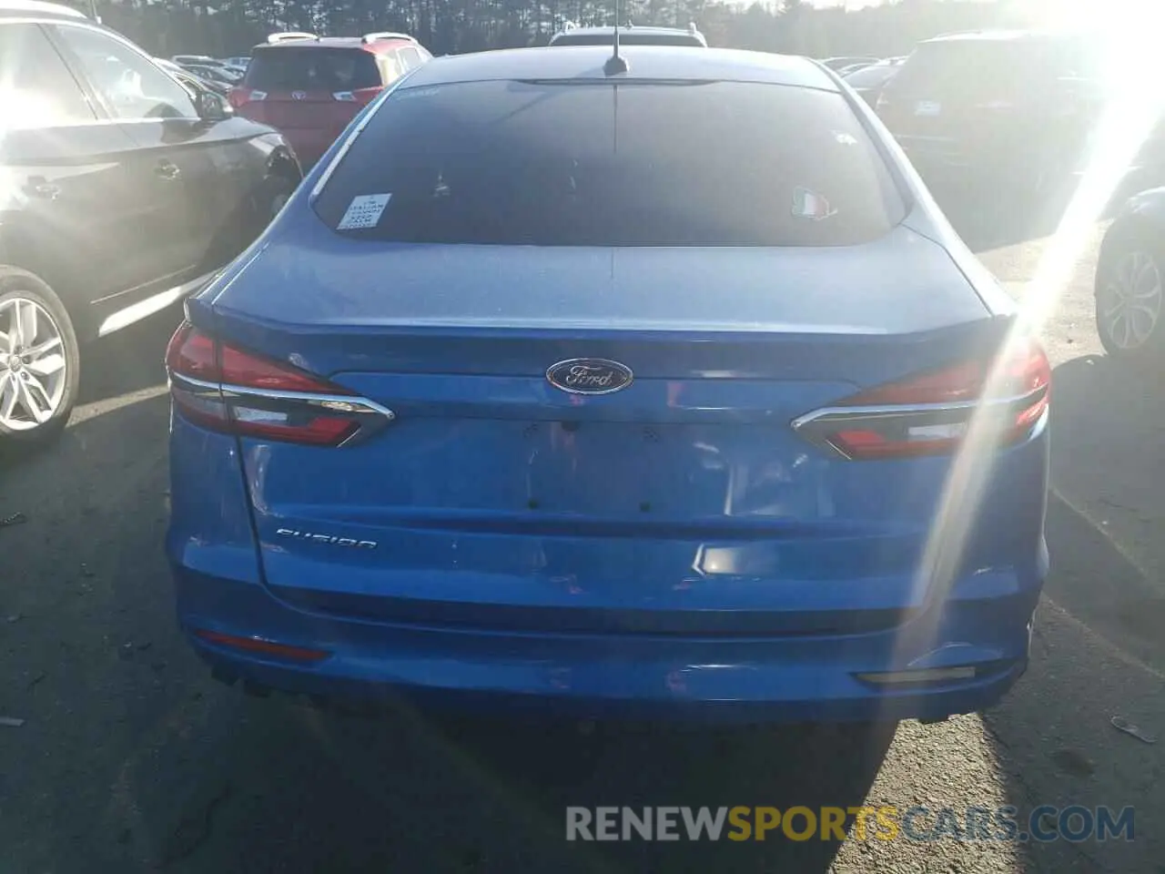6 Photograph of a damaged car 3FA6P0G78KR108612 FORD FUSION 2019