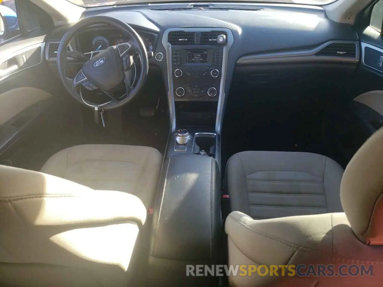 8 Photograph of a damaged car 3FA6P0G78KR108612 FORD FUSION 2019