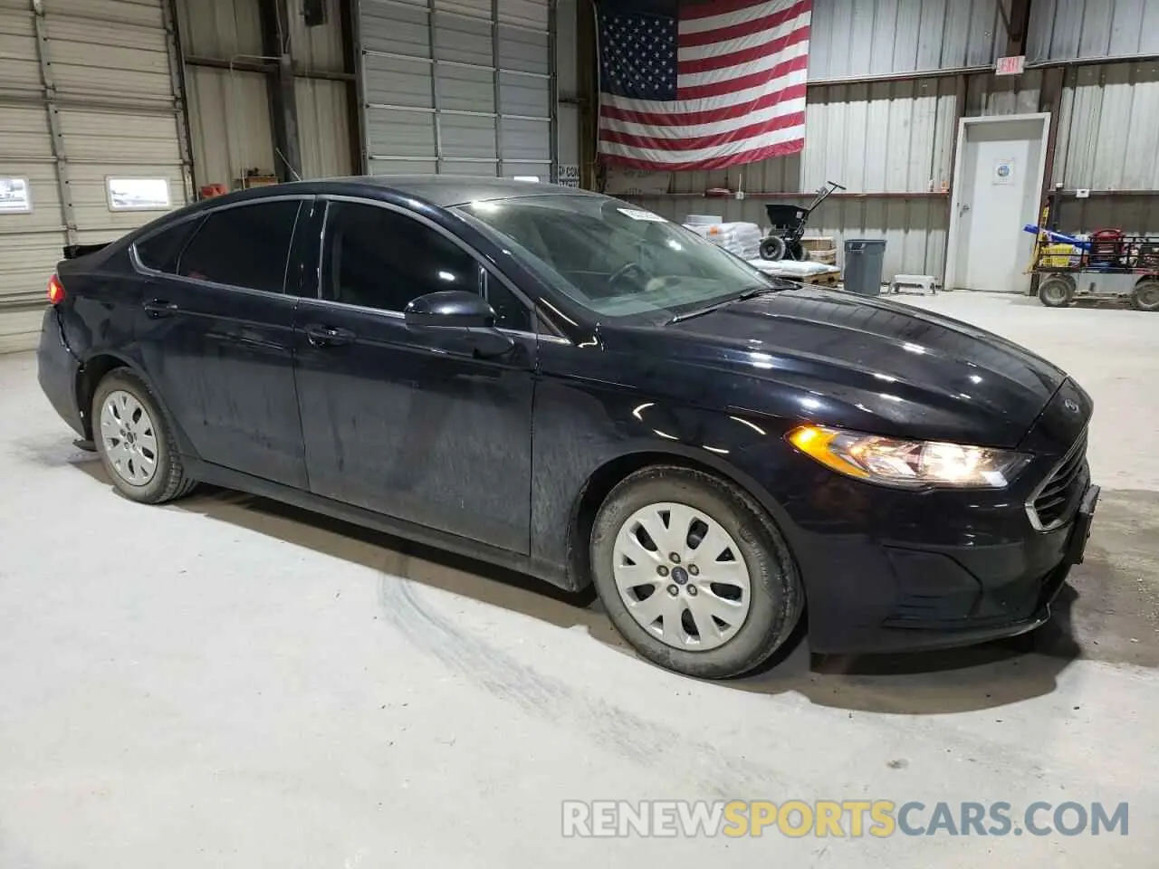 4 Photograph of a damaged car 3FA6P0G78KR231892 FORD FUSION 2019