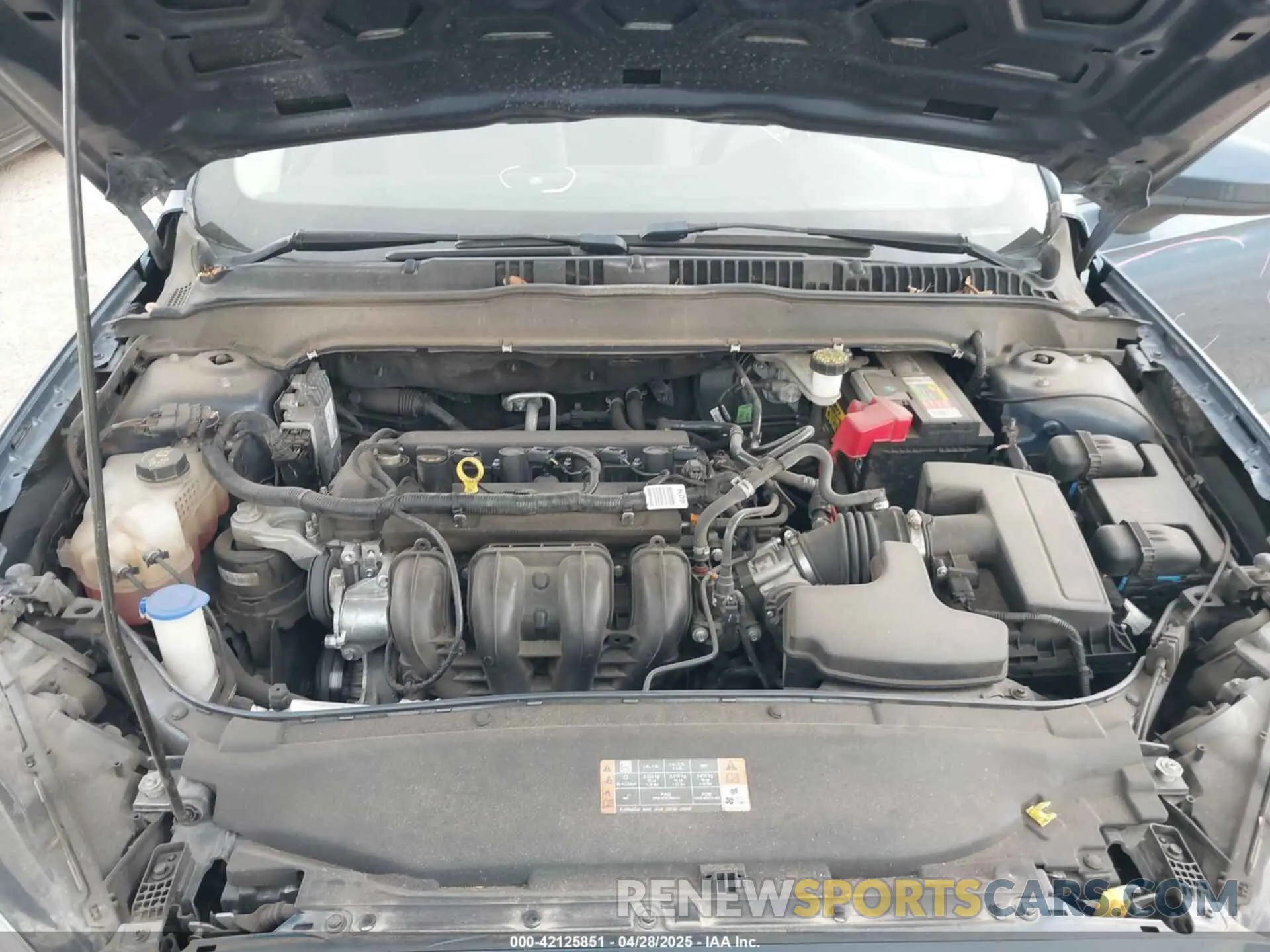 10 Photograph of a damaged car 3FA6P0G79KR148004 FORD FUSION 2019