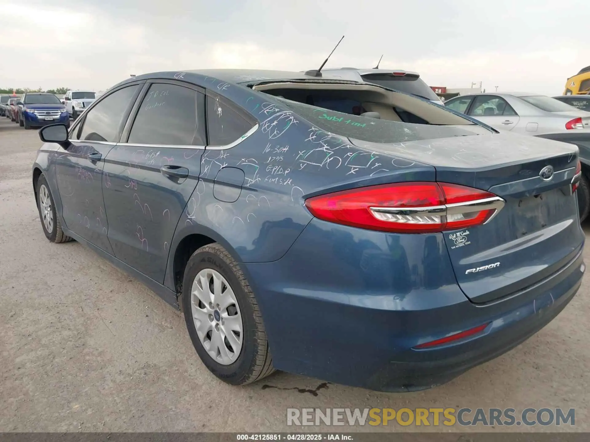 3 Photograph of a damaged car 3FA6P0G79KR148004 FORD FUSION 2019