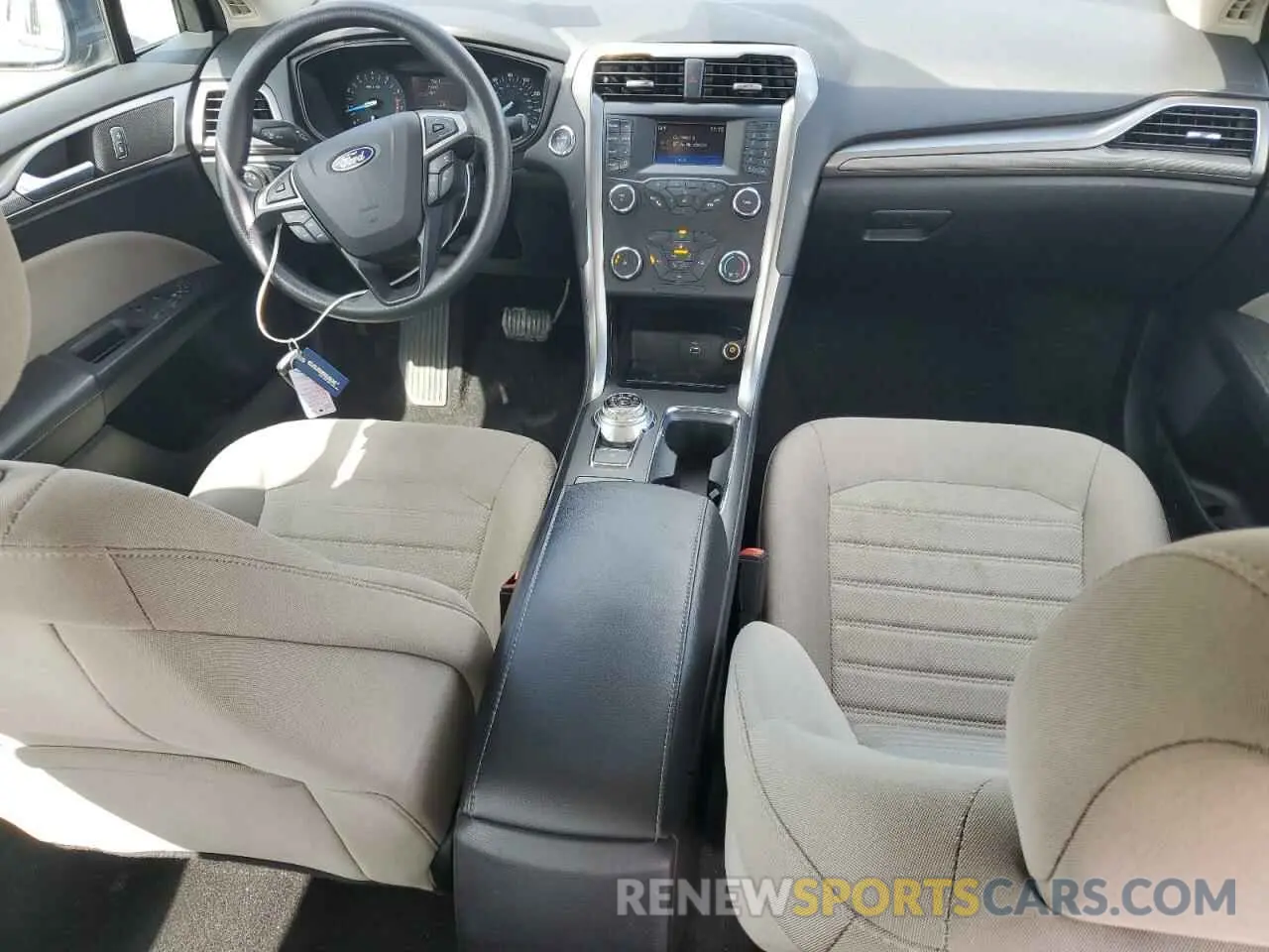 8 Photograph of a damaged car 3FA6P0G79KR248149 FORD FUSION 2019