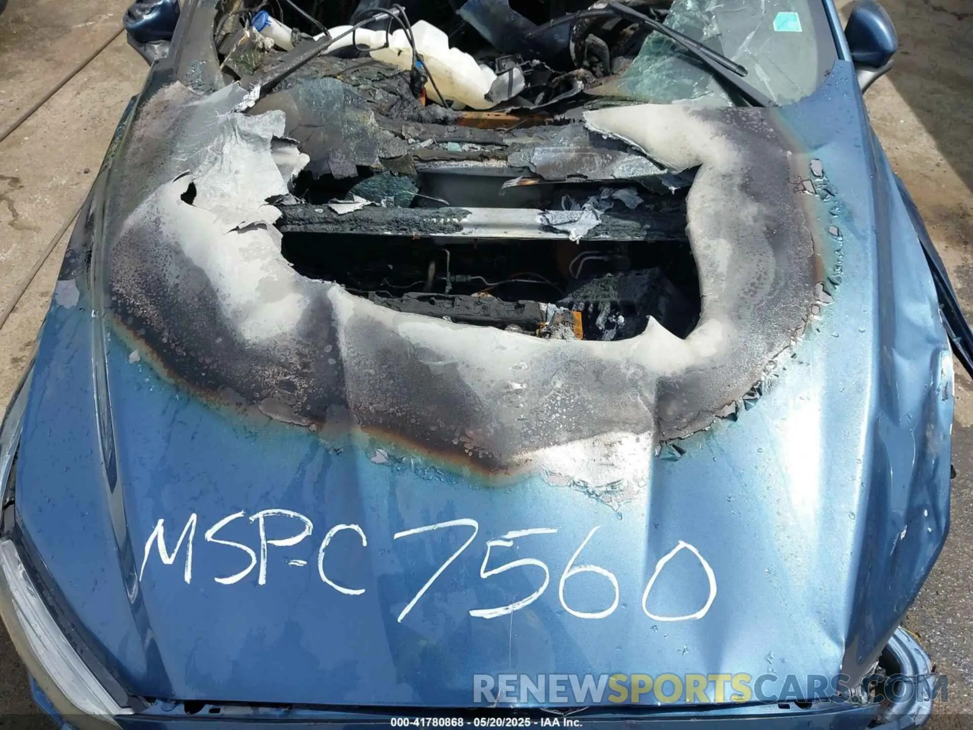 10 Photograph of a damaged car 3FA6P0G79KR267560 FORD FUSION 2019