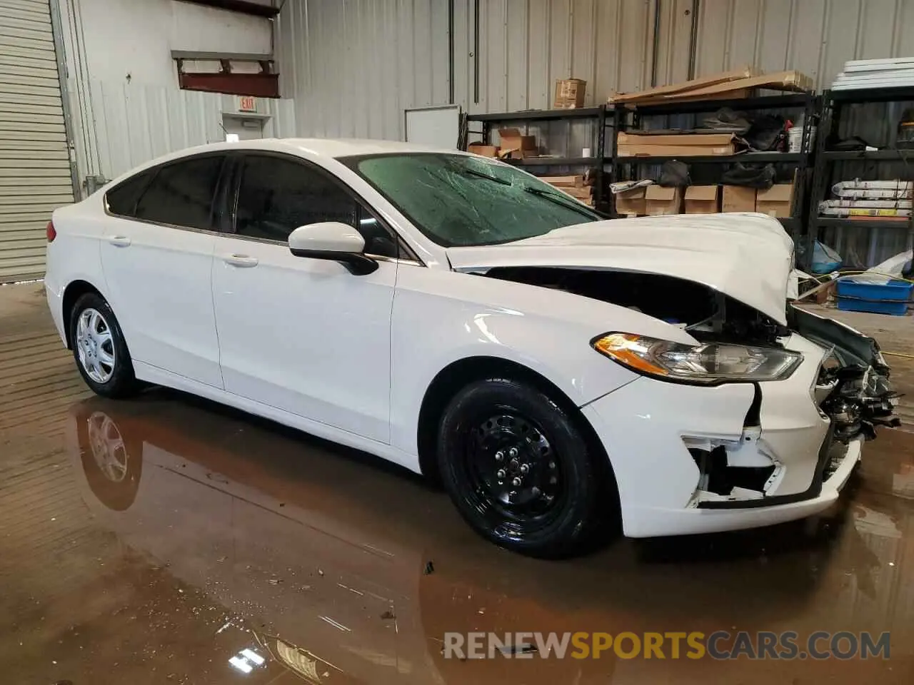4 Photograph of a damaged car 3FA6P0G7XKR102214 FORD FUSION 2019