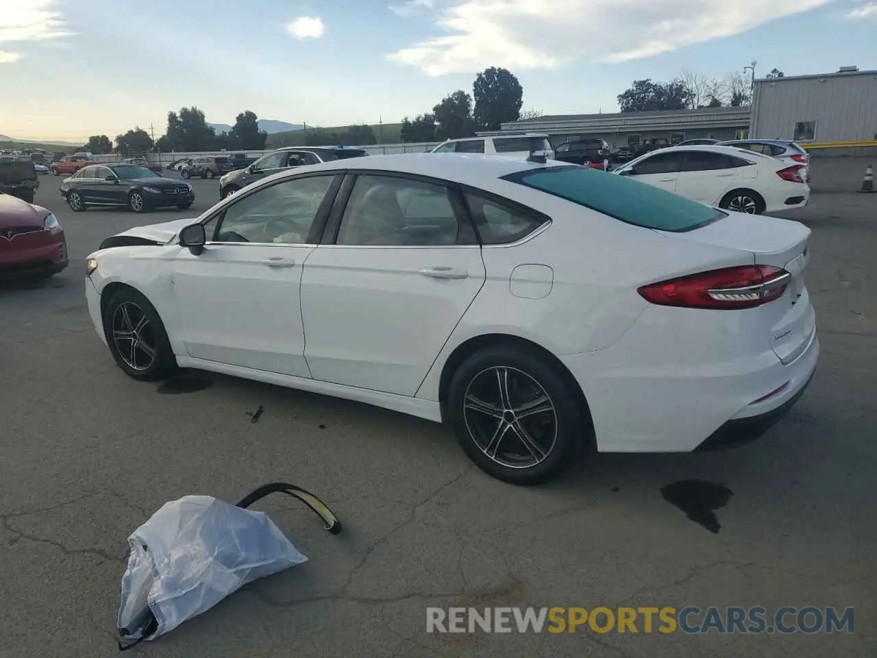 2 Photograph of a damaged car 3FA6P0G7XKR108675 FORD FUSION 2019