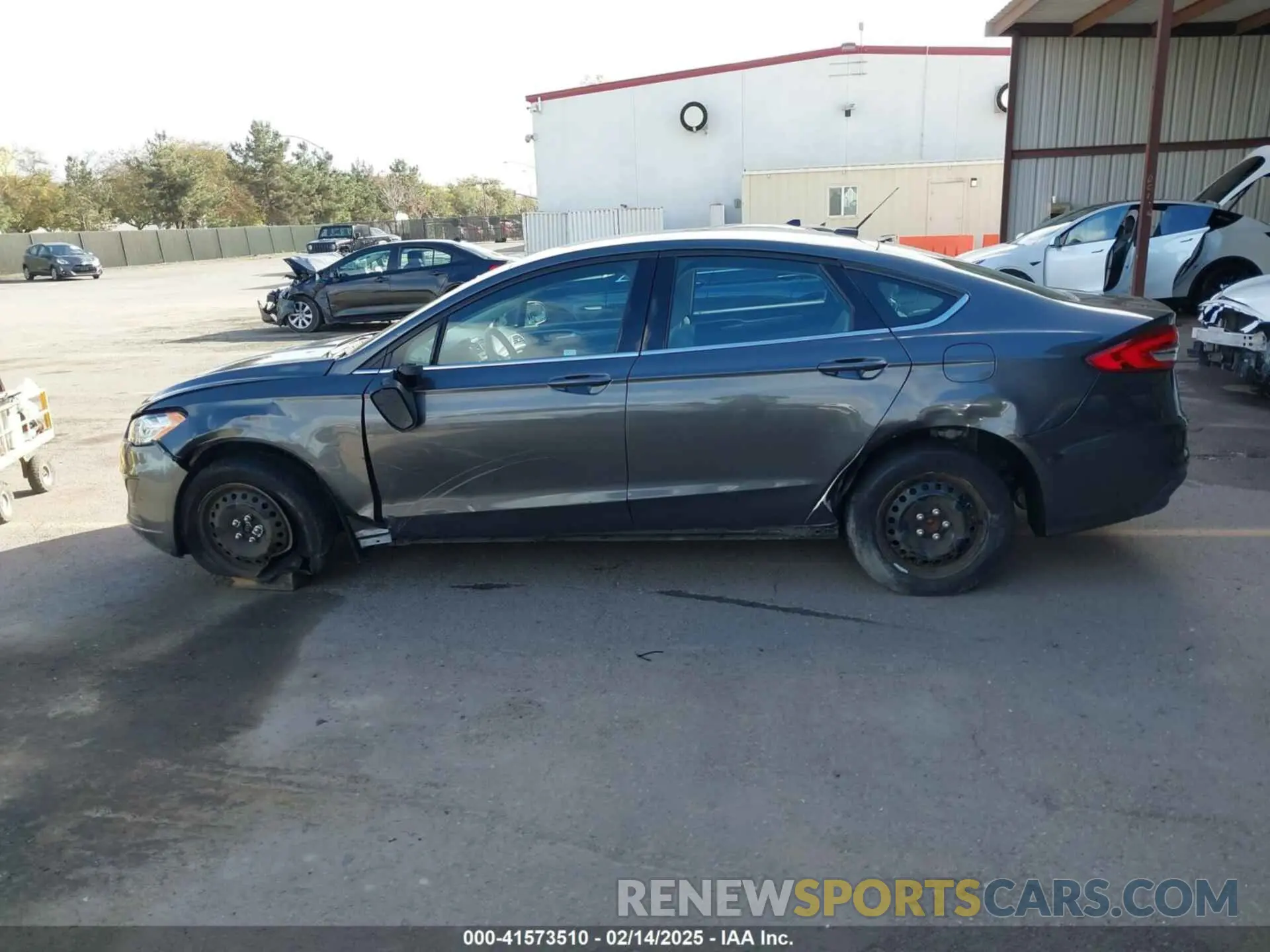14 Photograph of a damaged car 3FA6P0G7XKR232512 FORD FUSION 2019