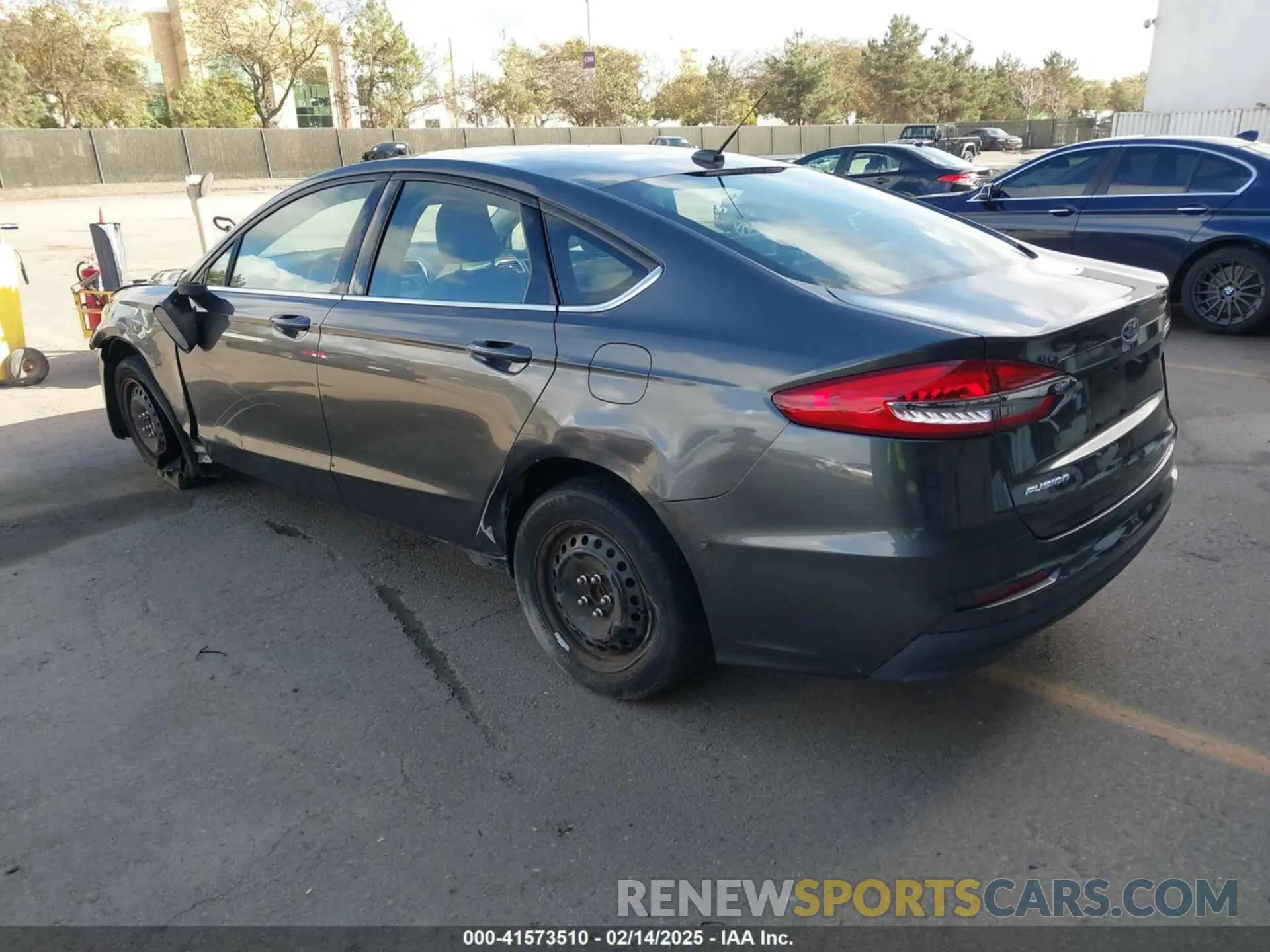 3 Photograph of a damaged car 3FA6P0G7XKR232512 FORD FUSION 2019