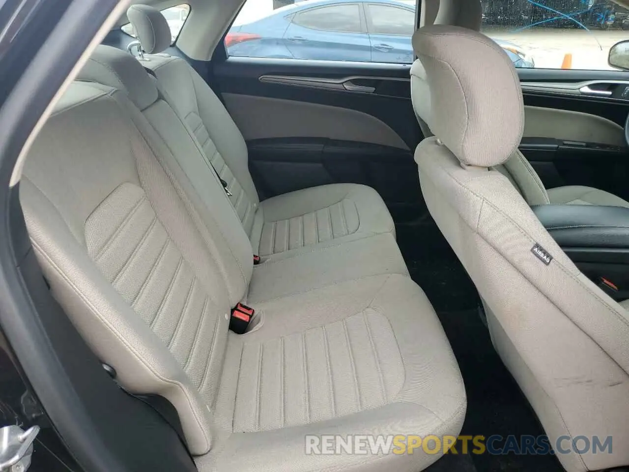 10 Photograph of a damaged car 3FA6P0G7XKR280494 FORD FUSION 2019