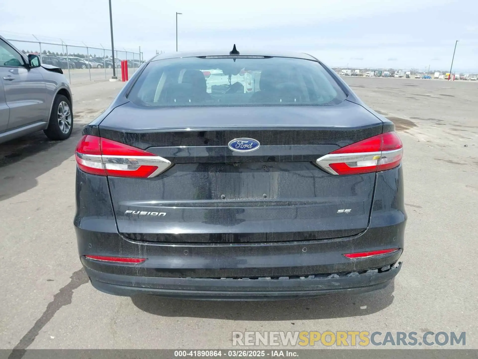16 Photograph of a damaged car 3FA6P0H71KR255482 FORD FUSION 2019