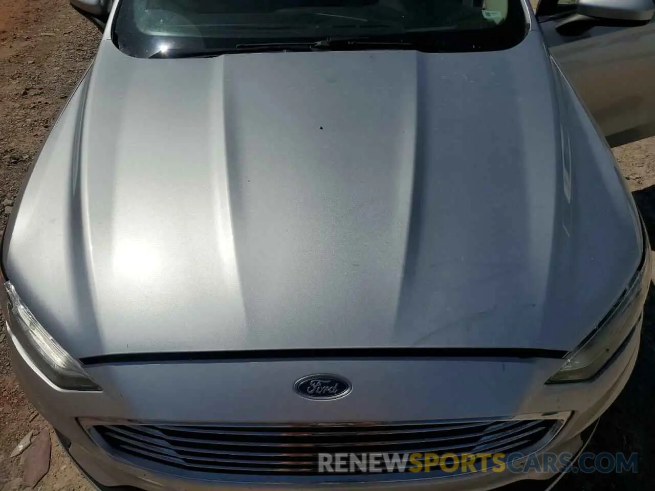 11 Photograph of a damaged car 3FA6P0H71KR265851 FORD FUSION 2019