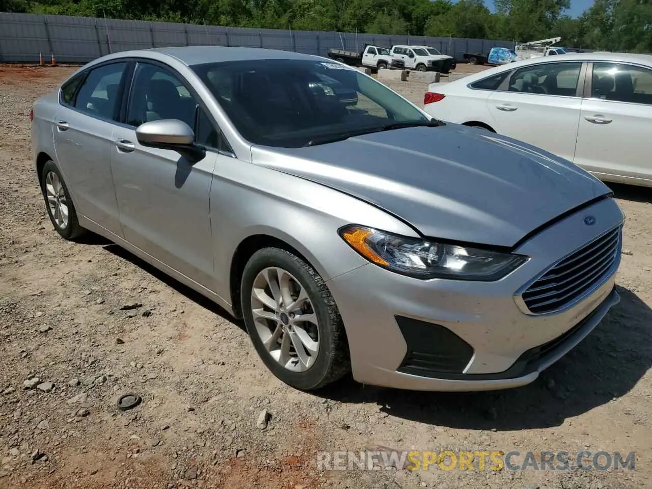 4 Photograph of a damaged car 3FA6P0H71KR265851 FORD FUSION 2019