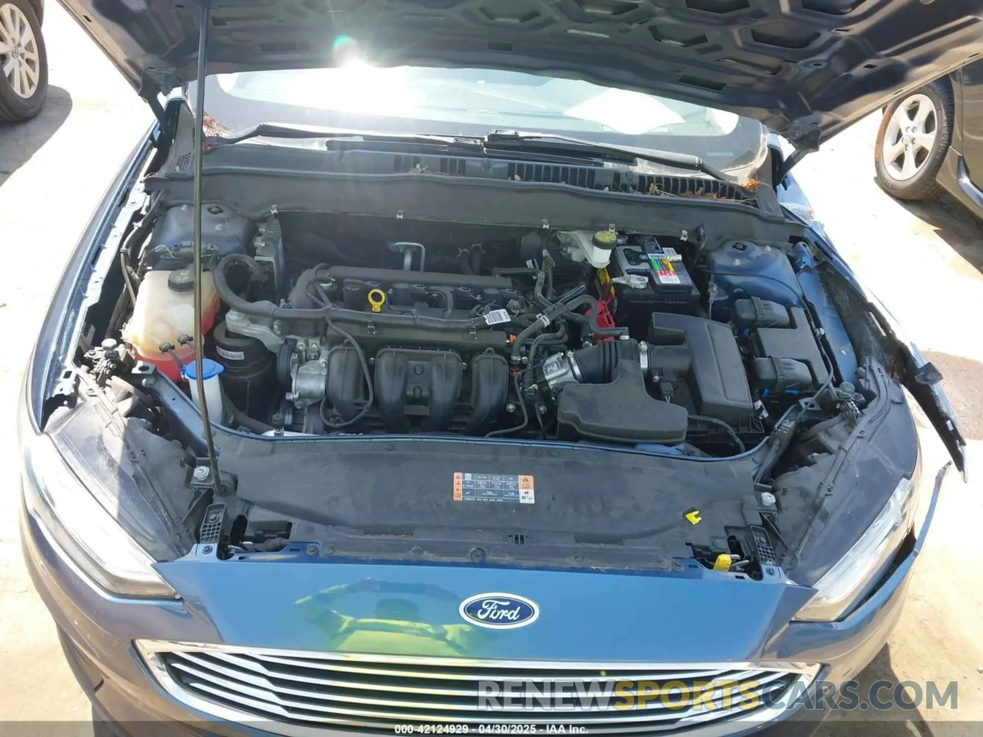10 Photograph of a damaged car 3FA6P0H72KR123170 FORD FUSION 2019