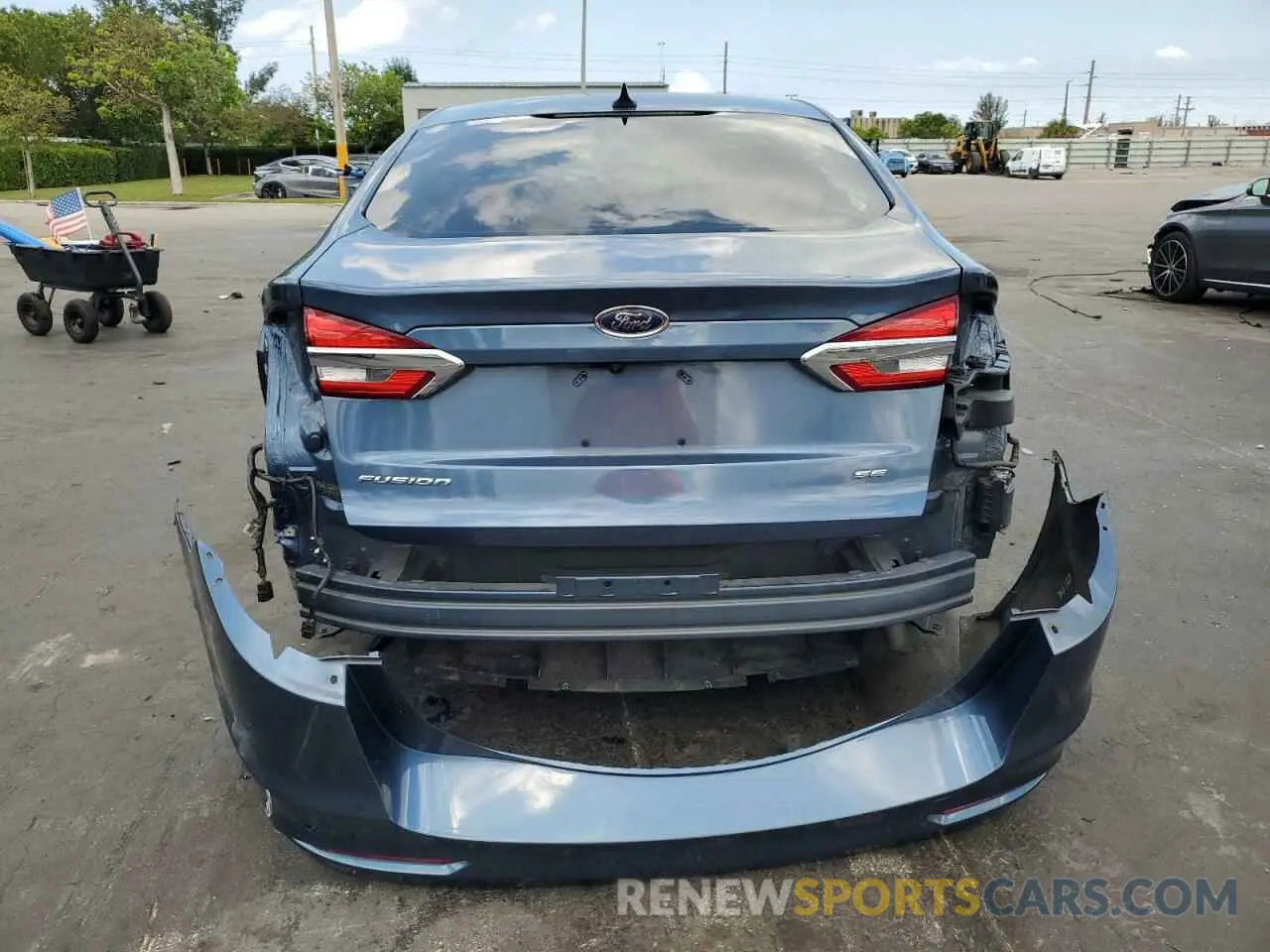 6 Photograph of a damaged car 3FA6P0H75KR209931 FORD FUSION 2019