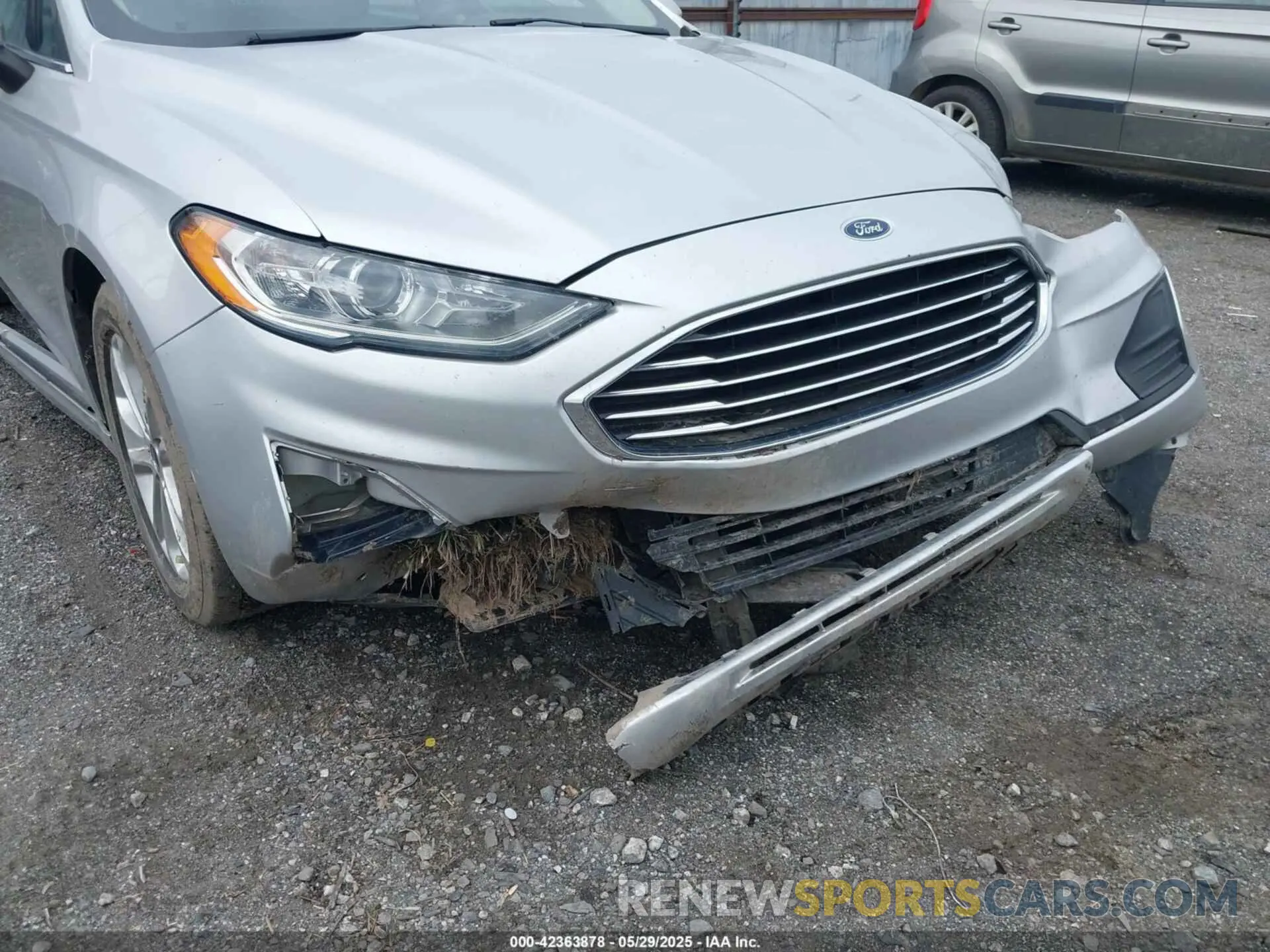 6 Photograph of a damaged car 3FA6P0H77KR136528 FORD FUSION 2019