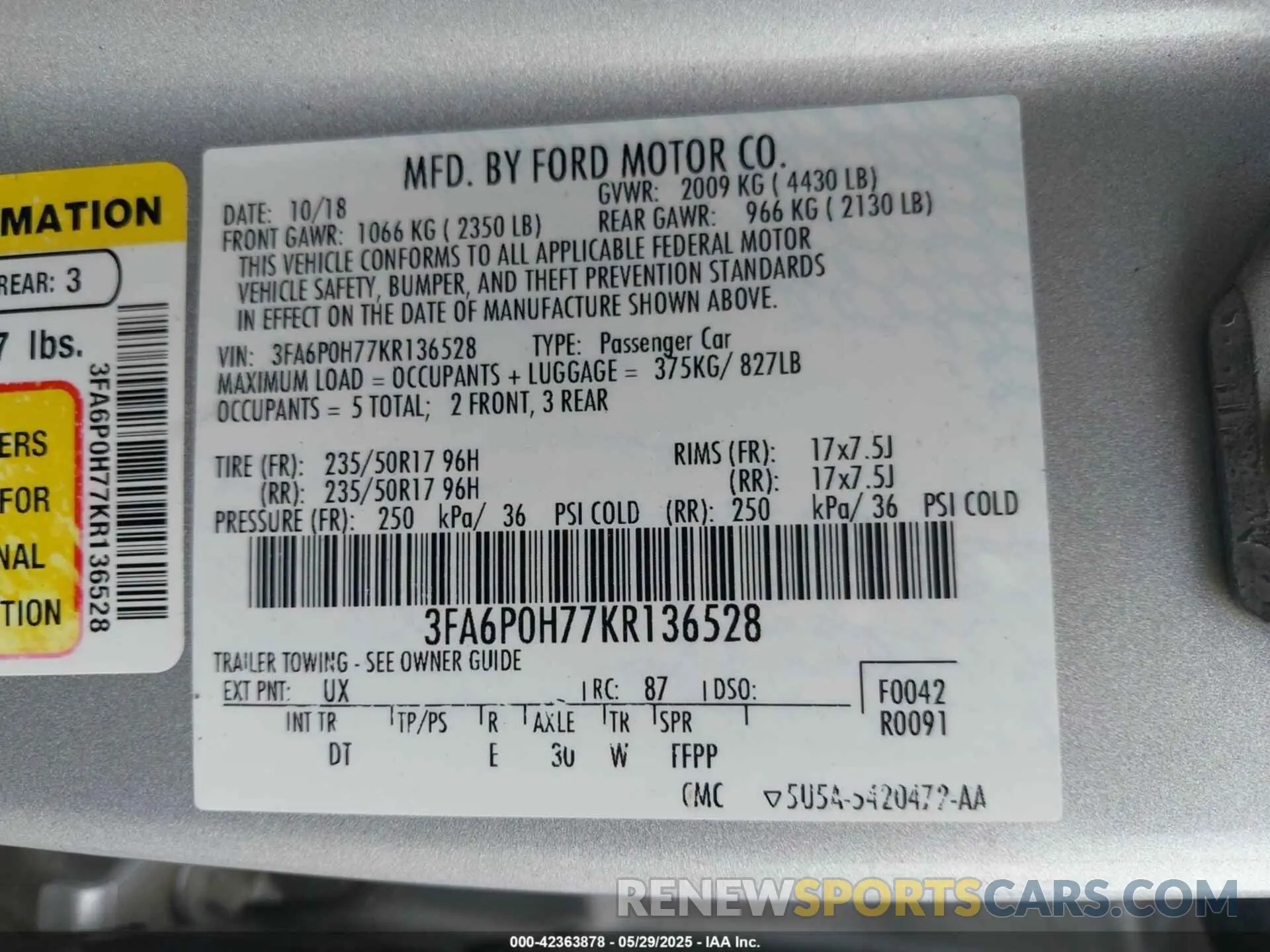 9 Photograph of a damaged car 3FA6P0H77KR136528 FORD FUSION 2019