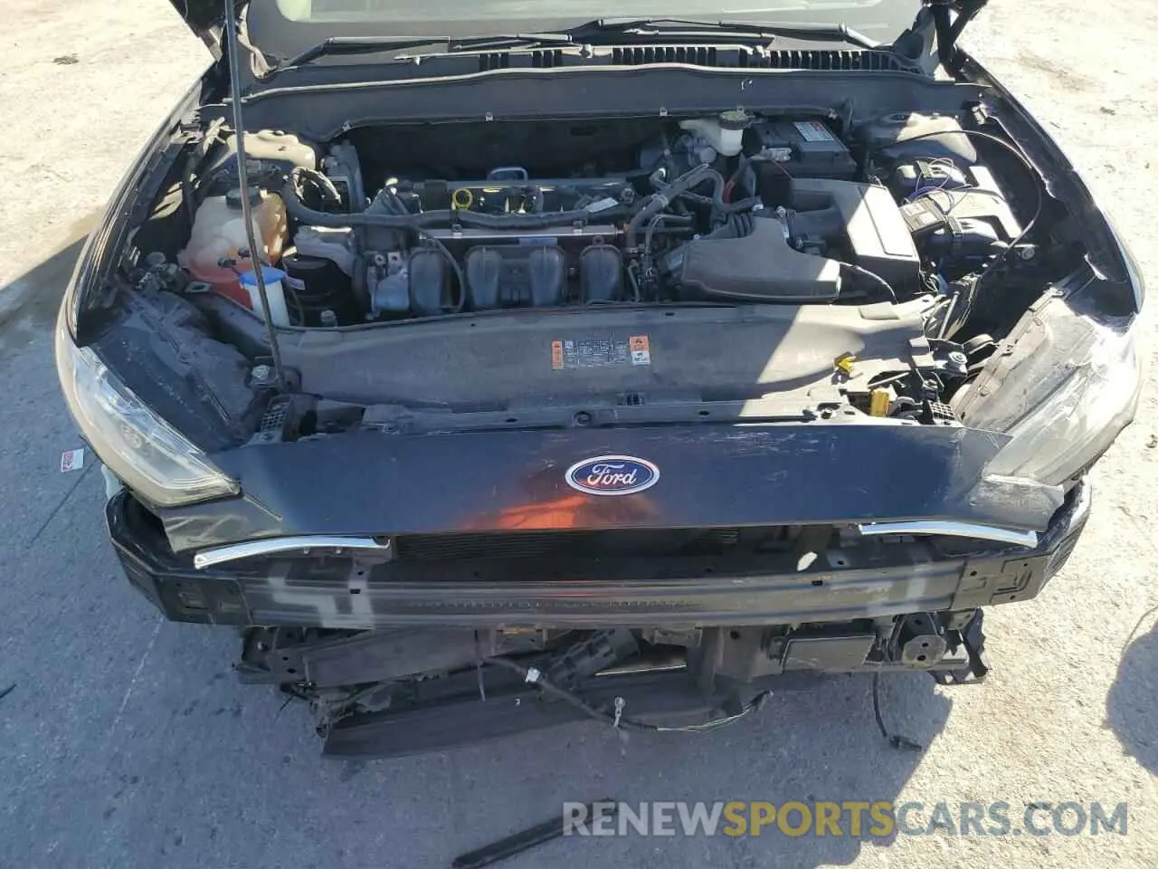 11 Photograph of a damaged car 3FA6P0H78KR209356 FORD FUSION 2019