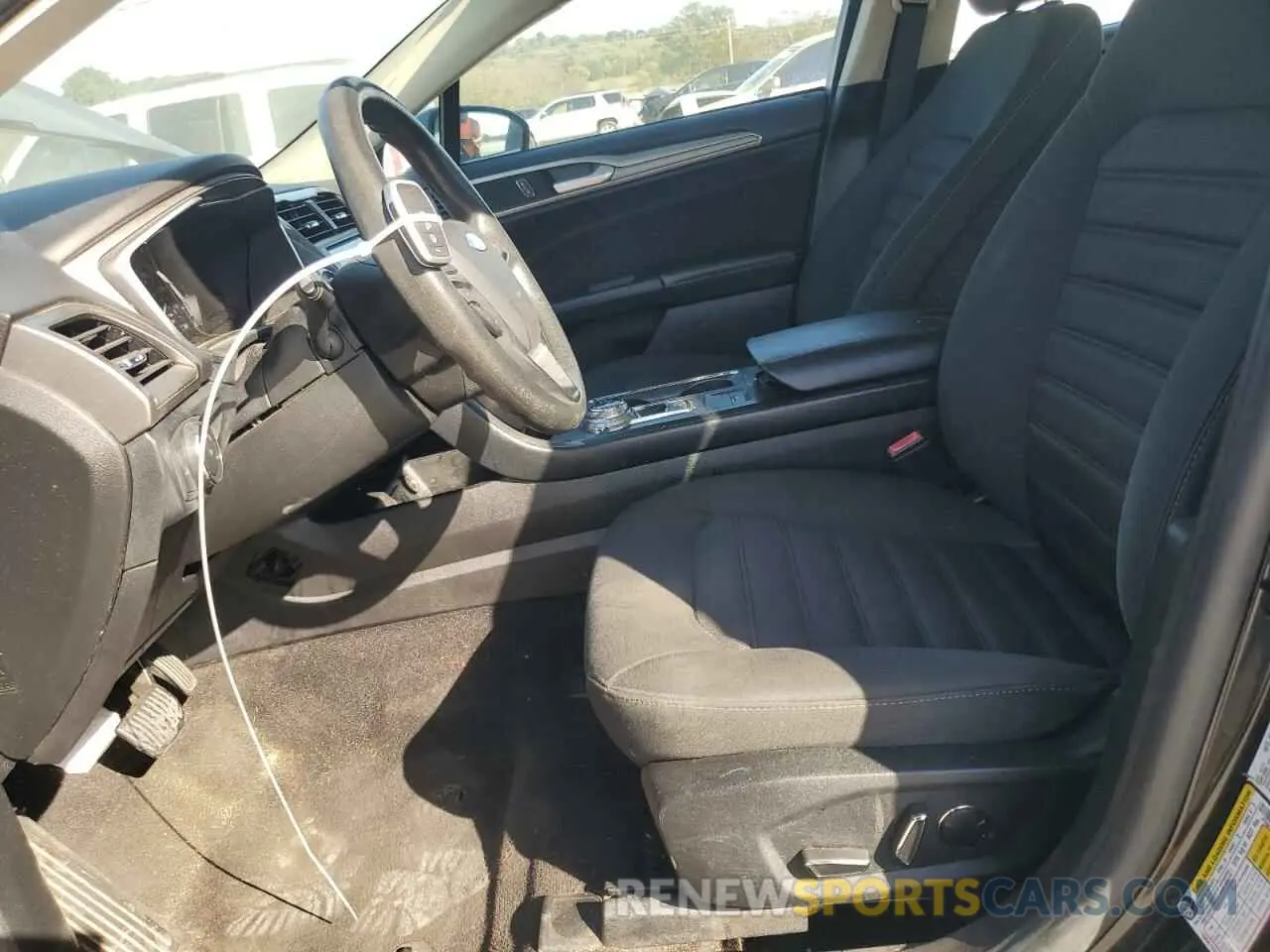 7 Photograph of a damaged car 3FA6P0H78KR209356 FORD FUSION 2019