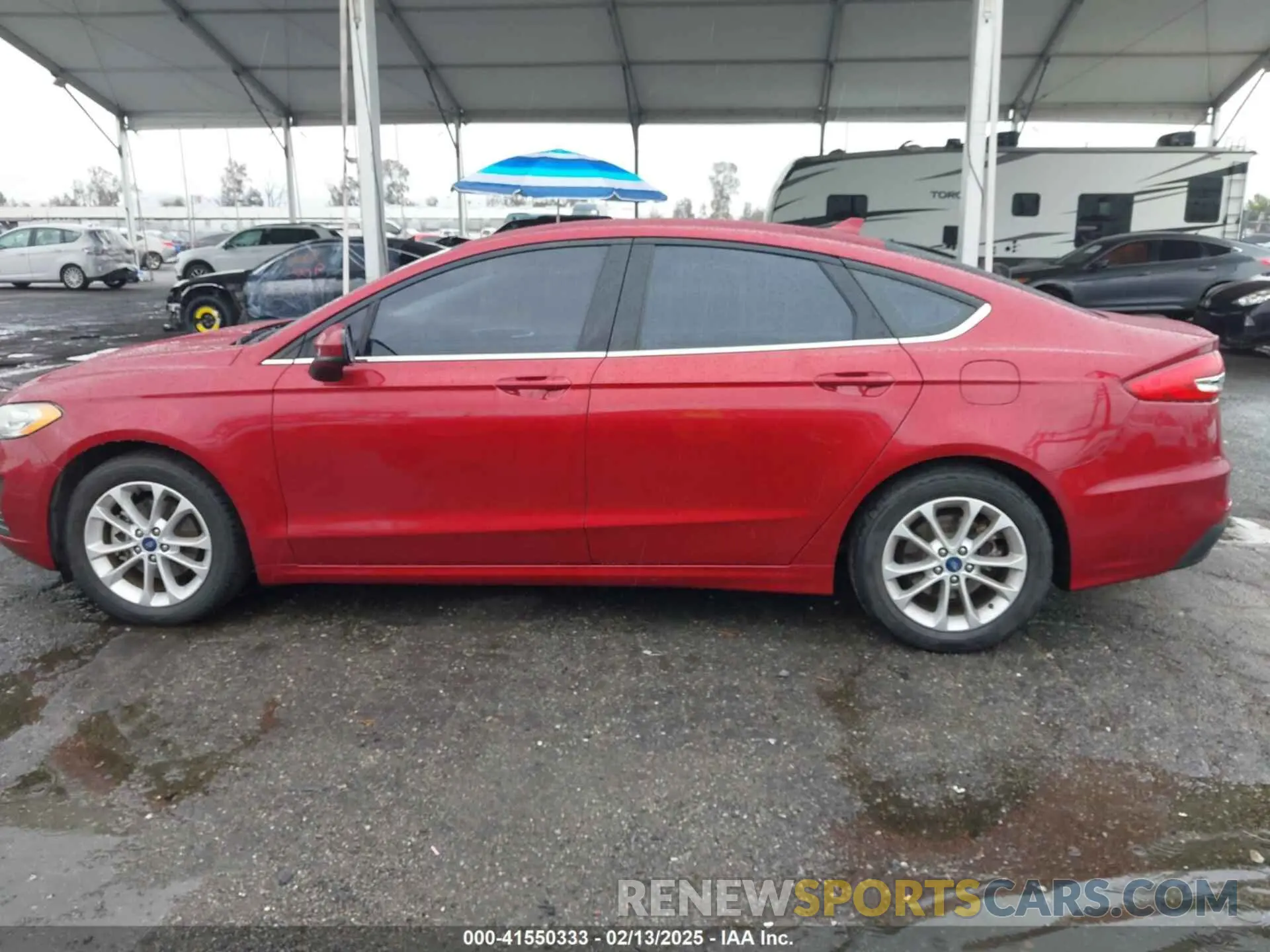 14 Photograph of a damaged car 3FA6P0HD0KR104302 FORD FUSION 2019