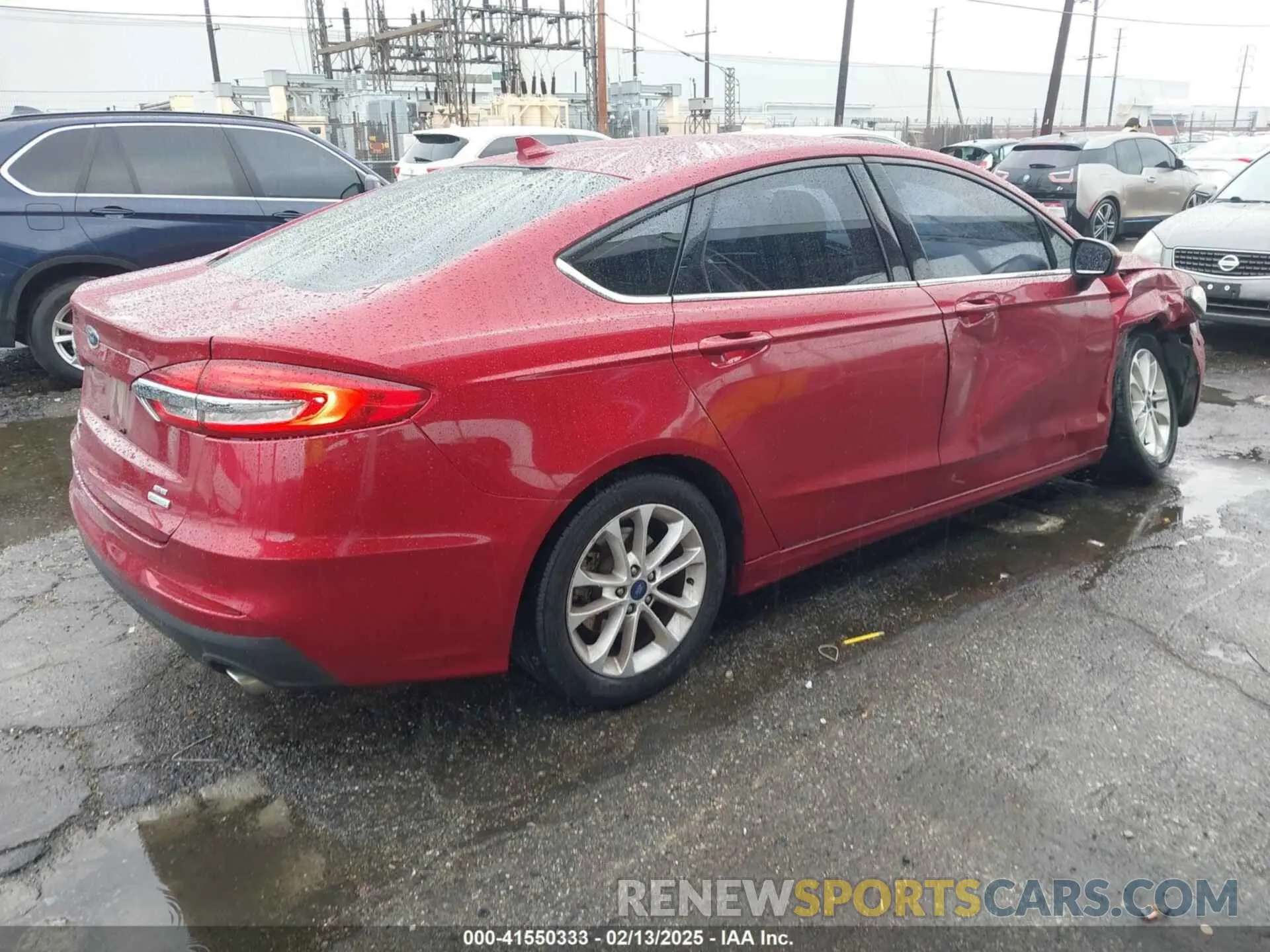 4 Photograph of a damaged car 3FA6P0HD0KR104302 FORD FUSION 2019