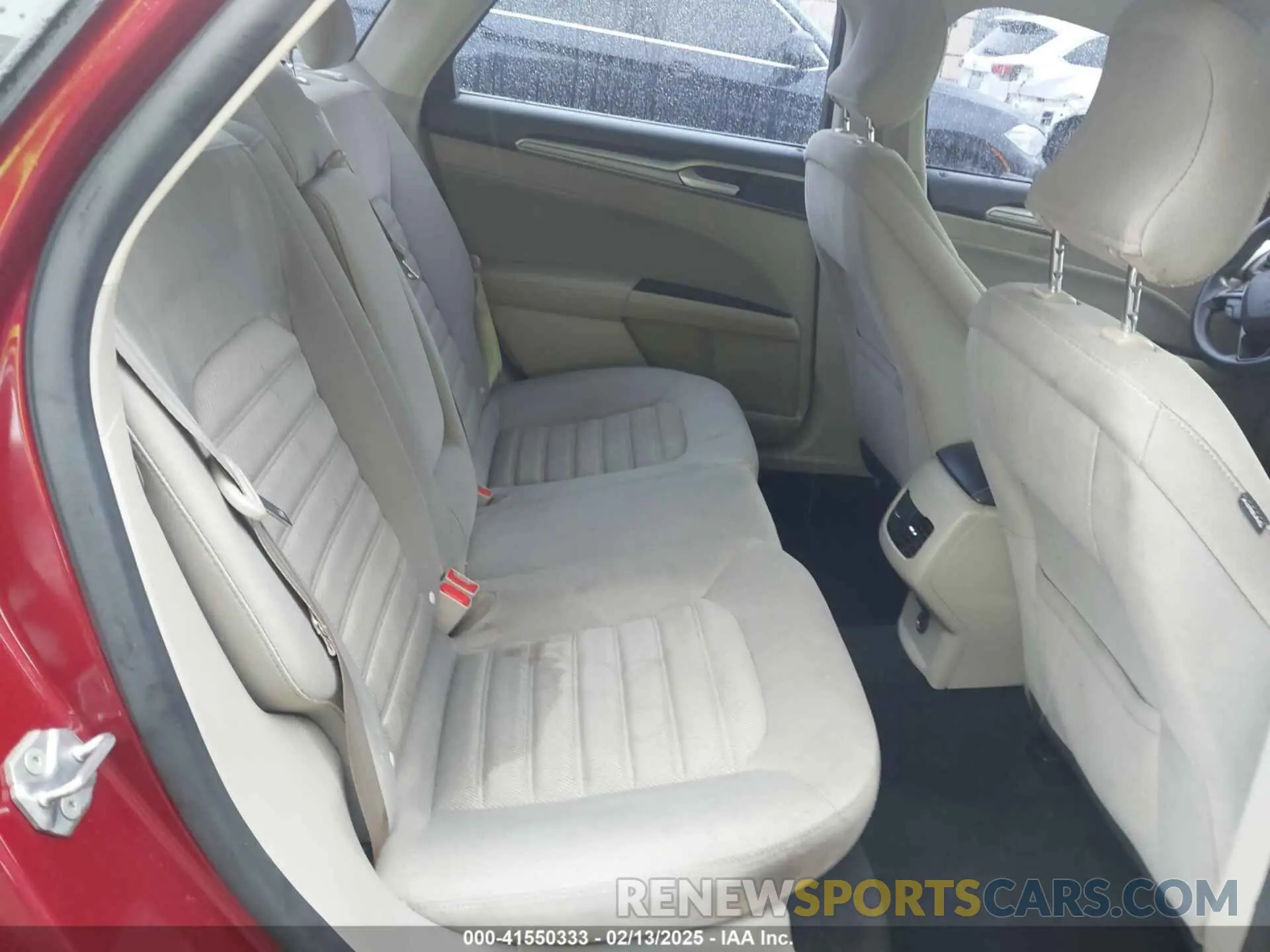 8 Photograph of a damaged car 3FA6P0HD0KR104302 FORD FUSION 2019