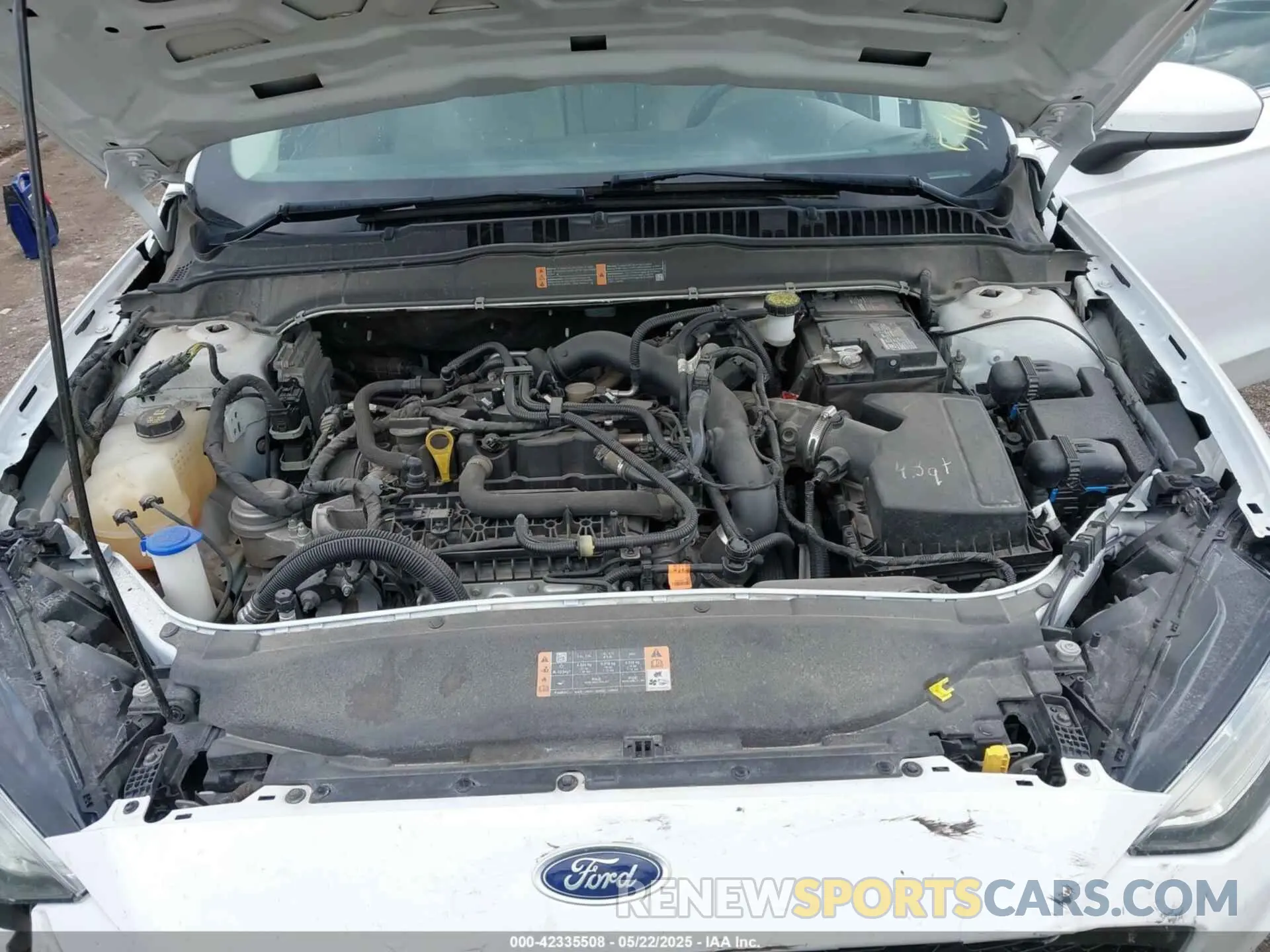 10 Photograph of a damaged car 3FA6P0HD0KR114537 FORD FUSION 2019