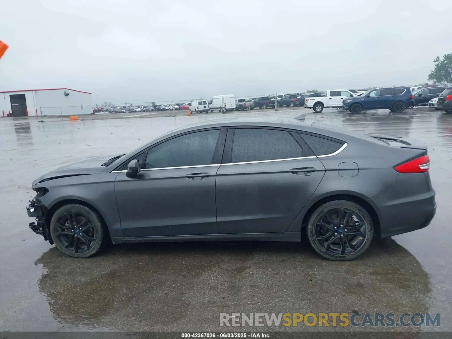 14 Photograph of a damaged car 3FA6P0HD0KR129037 FORD FUSION 2019