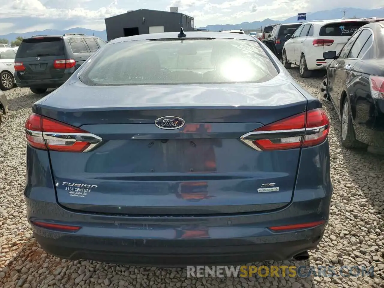 6 Photograph of a damaged car 3FA6P0HD0KR135467 FORD FUSION 2019