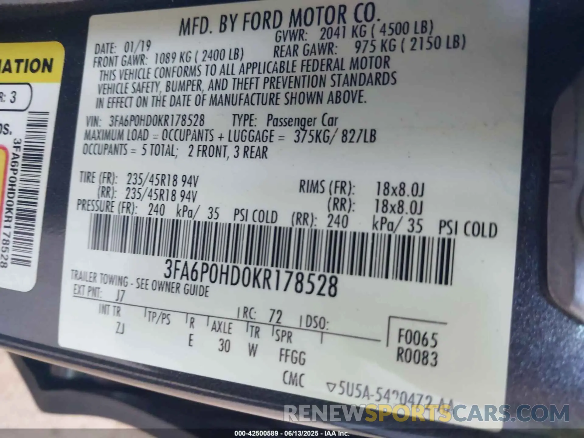 9 Photograph of a damaged car 3FA6P0HD0KR178528 FORD FUSION 2019