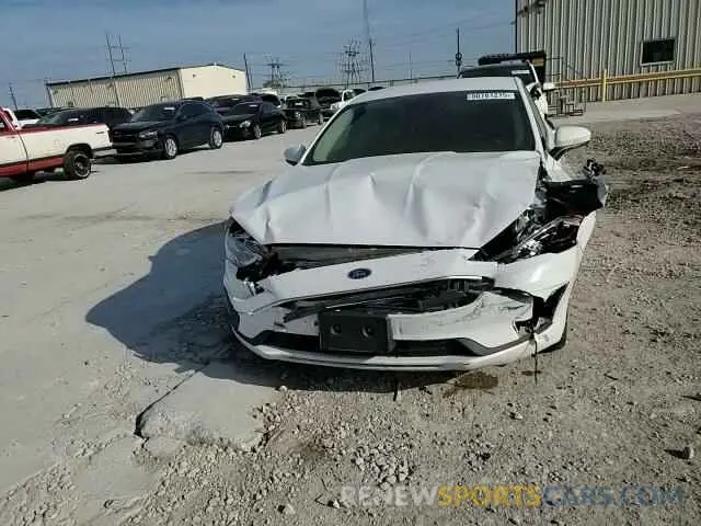 10 Photograph of a damaged car 3FA6P0HD0KR186189 FORD FUSION 2019