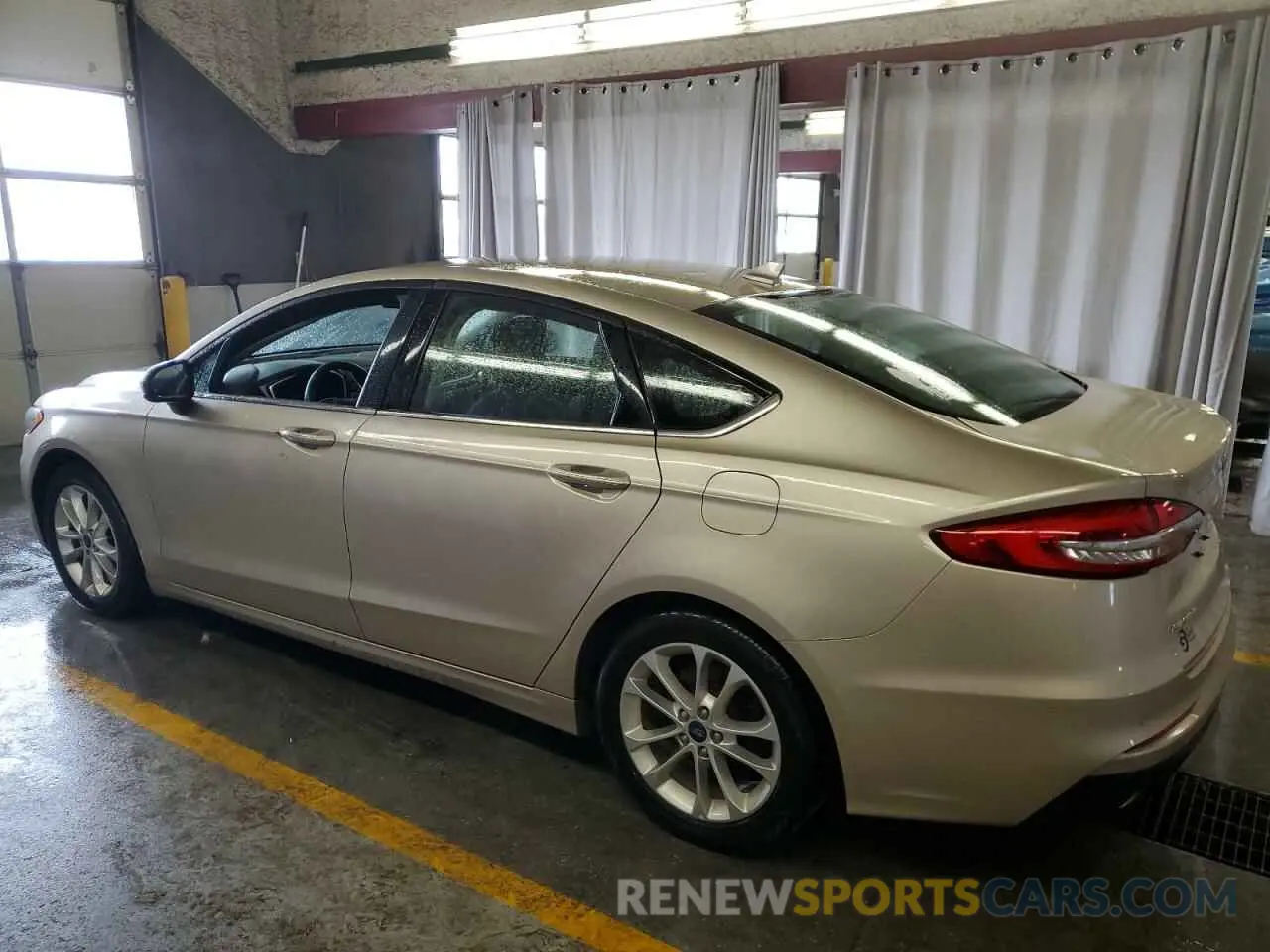 2 Photograph of a damaged car 3FA6P0HD0KR203489 FORD FUSION 2019