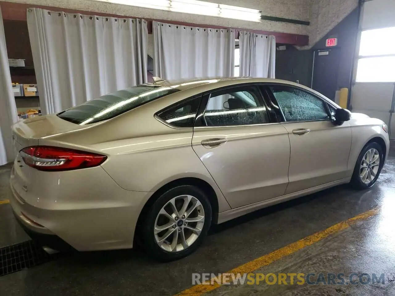 3 Photograph of a damaged car 3FA6P0HD0KR203489 FORD FUSION 2019