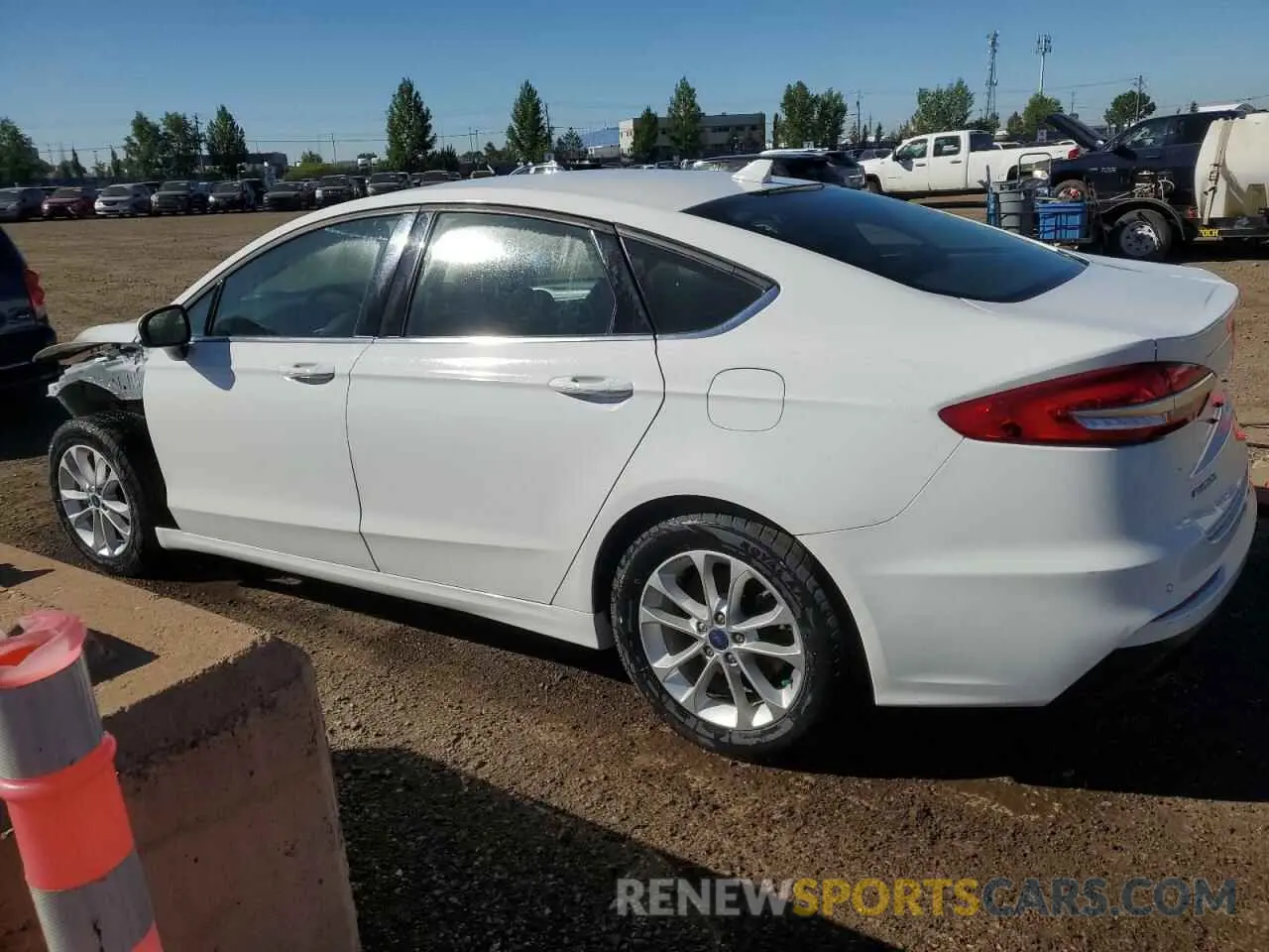 2 Photograph of a damaged car 3FA6P0HD0KR266236 FORD FUSION 2019