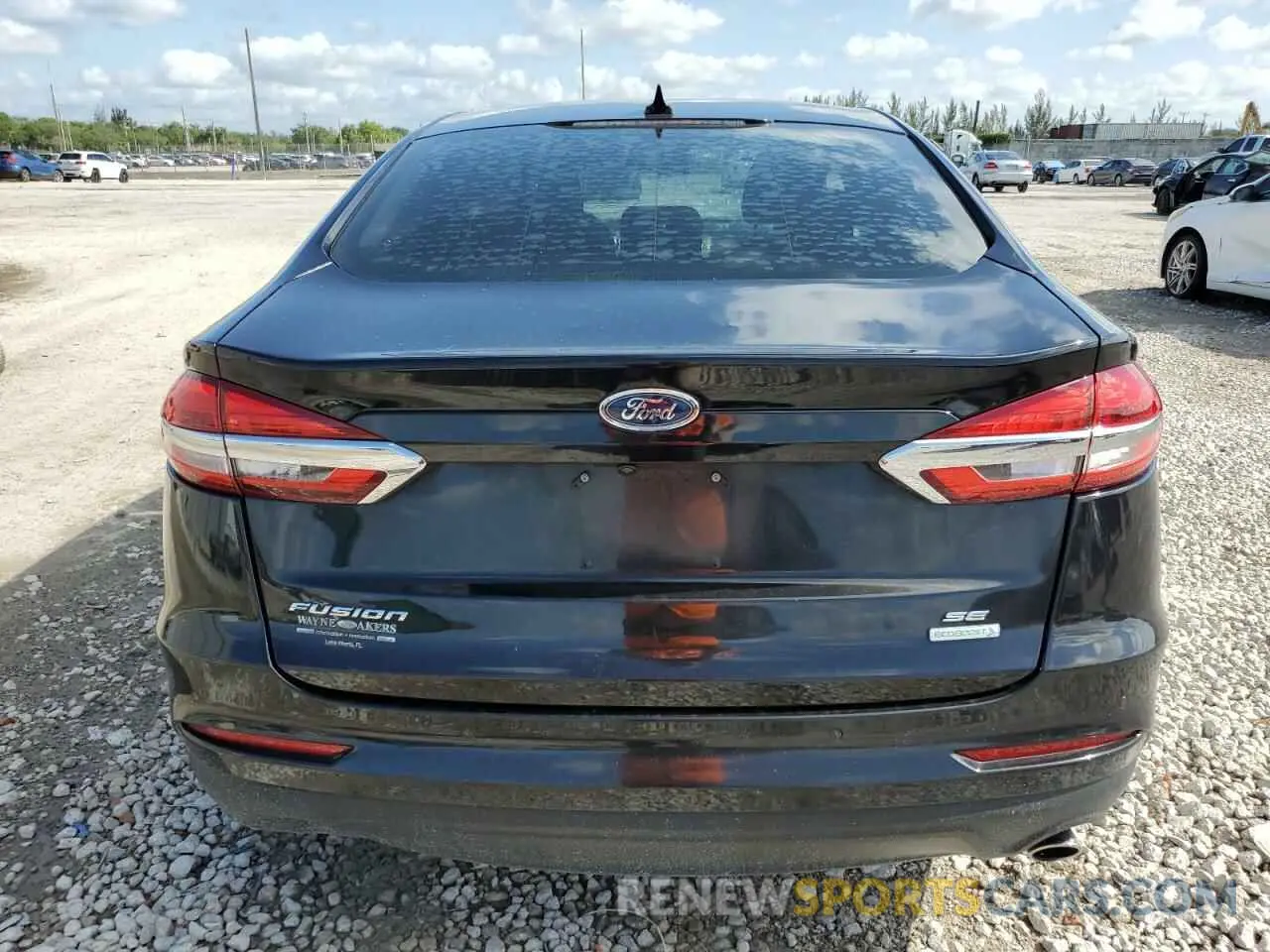 6 Photograph of a damaged car 3FA6P0HD0KR276054 FORD FUSION 2019