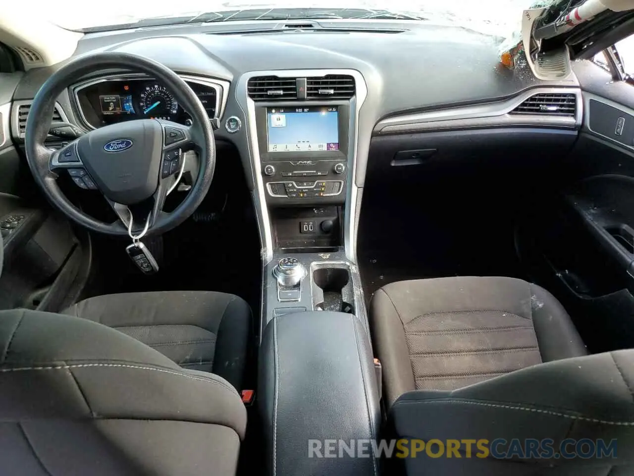 8 Photograph of a damaged car 3FA6P0HD0KR276054 FORD FUSION 2019