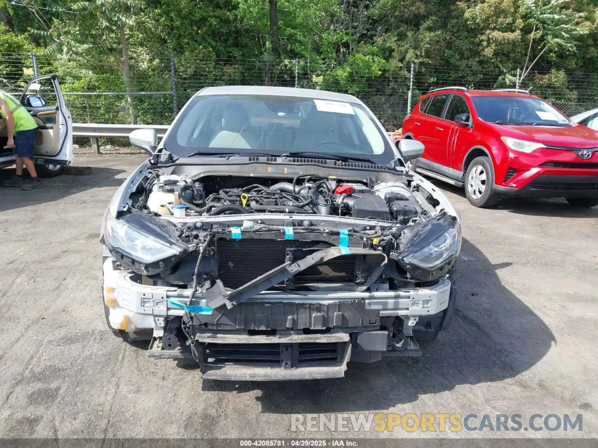 12 Photograph of a damaged car 3FA6P0HD1KR126681 FORD FUSION 2019
