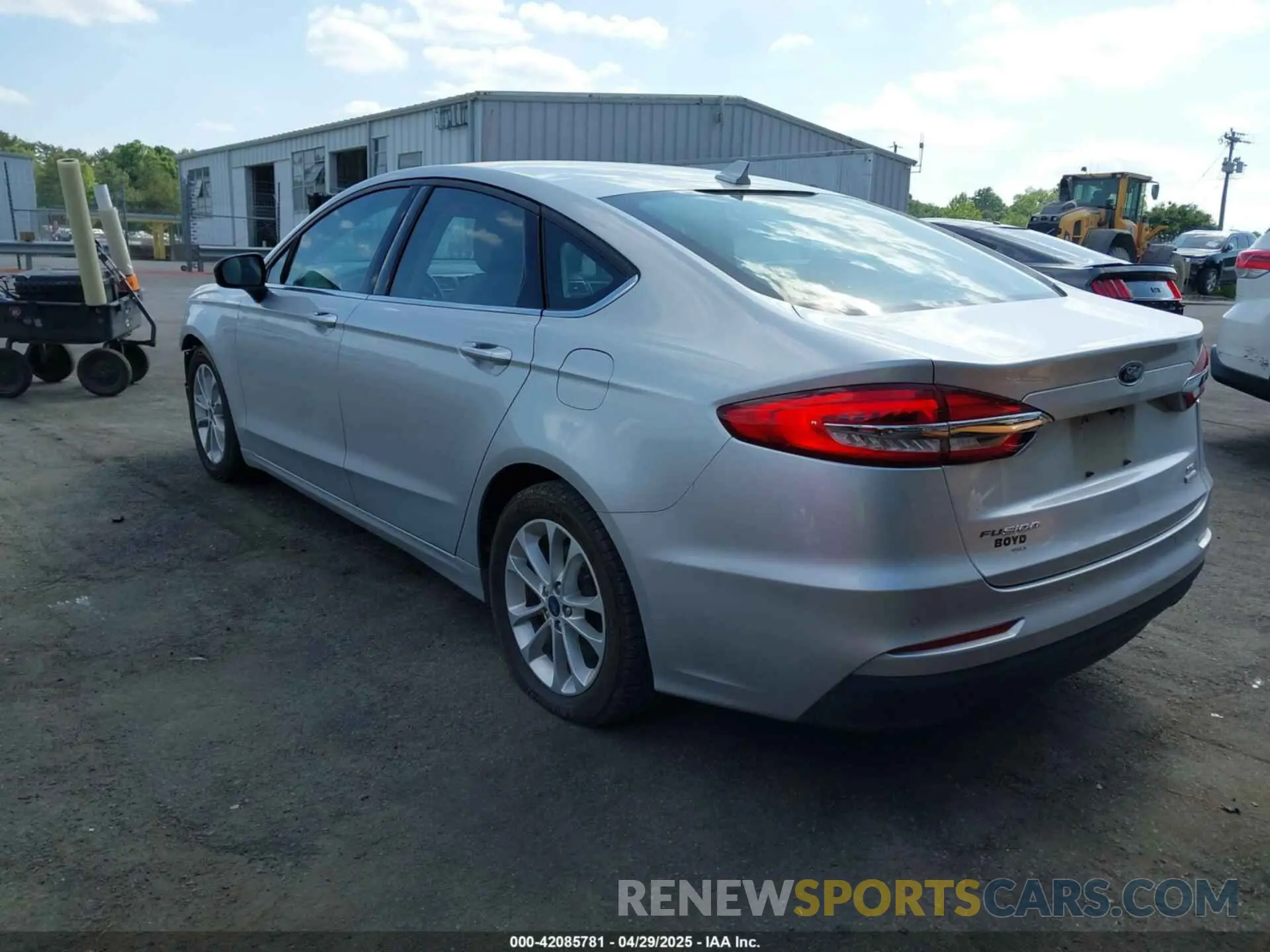 3 Photograph of a damaged car 3FA6P0HD1KR126681 FORD FUSION 2019