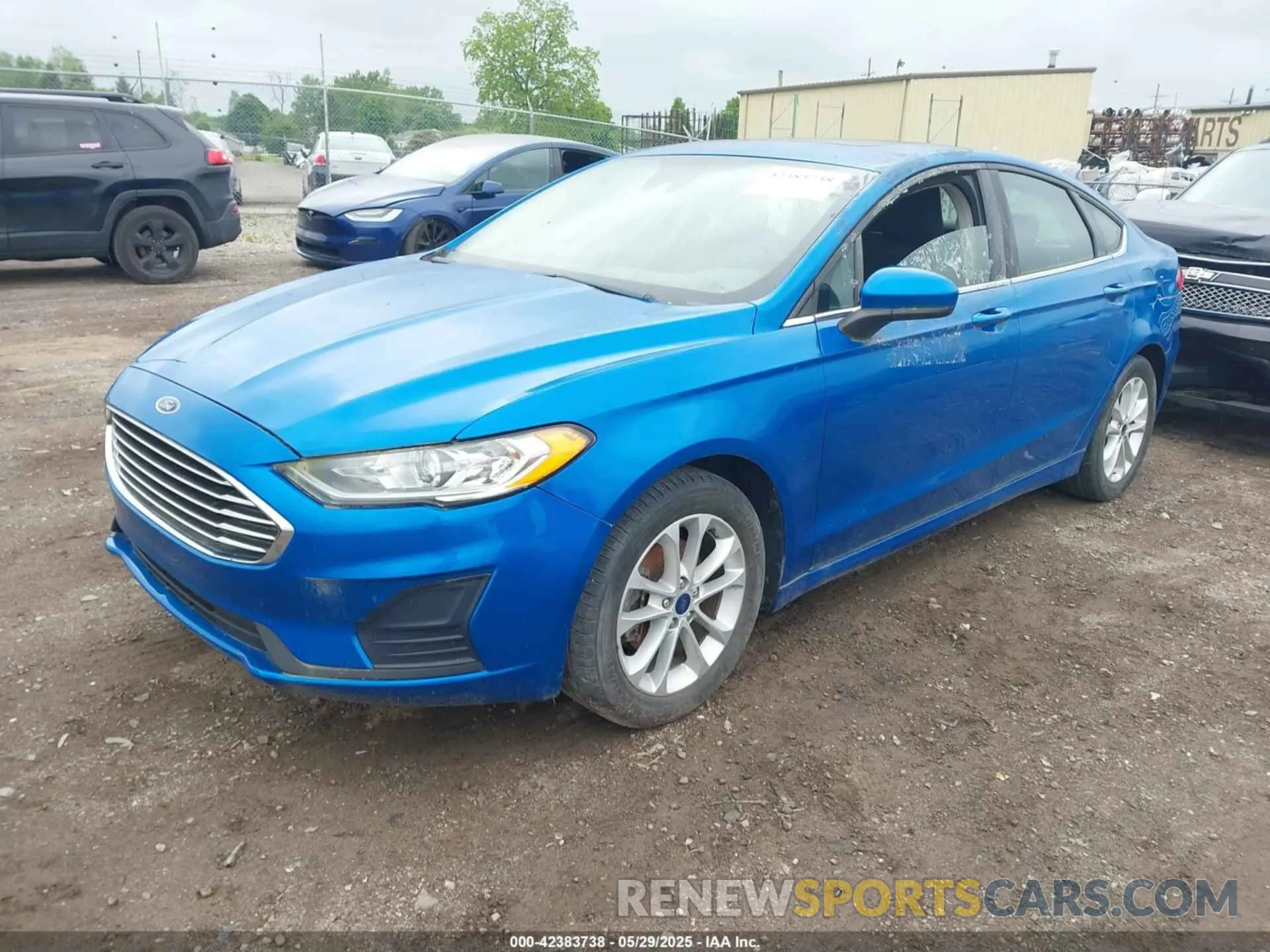 2 Photograph of a damaged car 3FA6P0HD1KR166033 FORD FUSION 2019