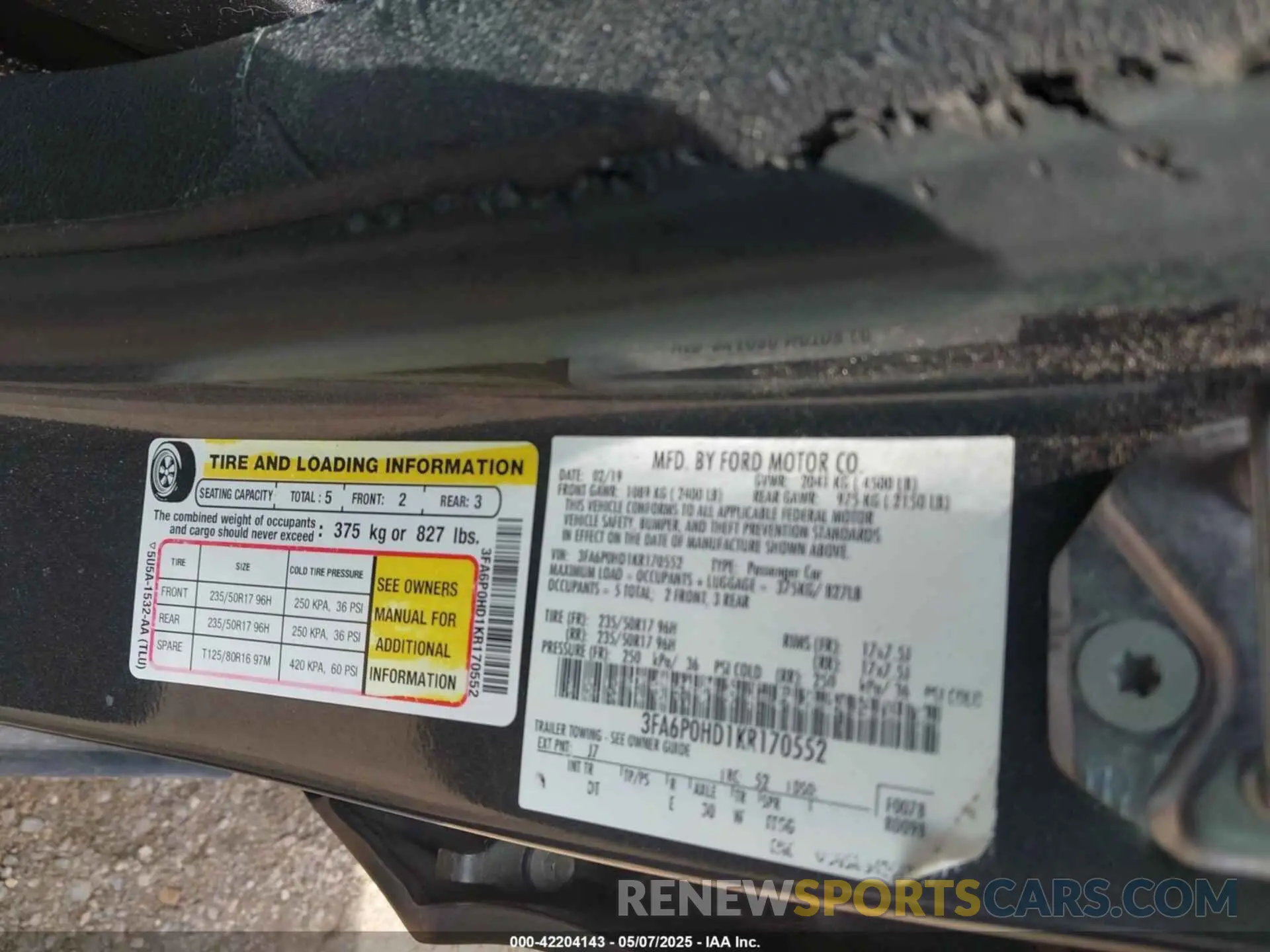 9 Photograph of a damaged car 3FA6P0HD1KR170552 FORD FUSION 2019
