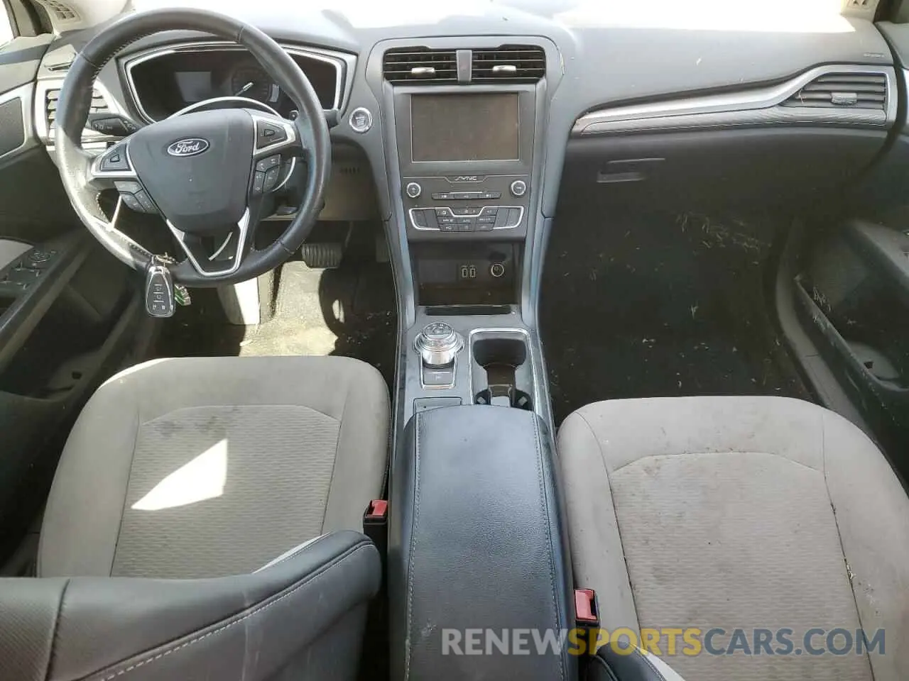 8 Photograph of a damaged car 3FA6P0HD1KR170700 FORD FUSION 2019