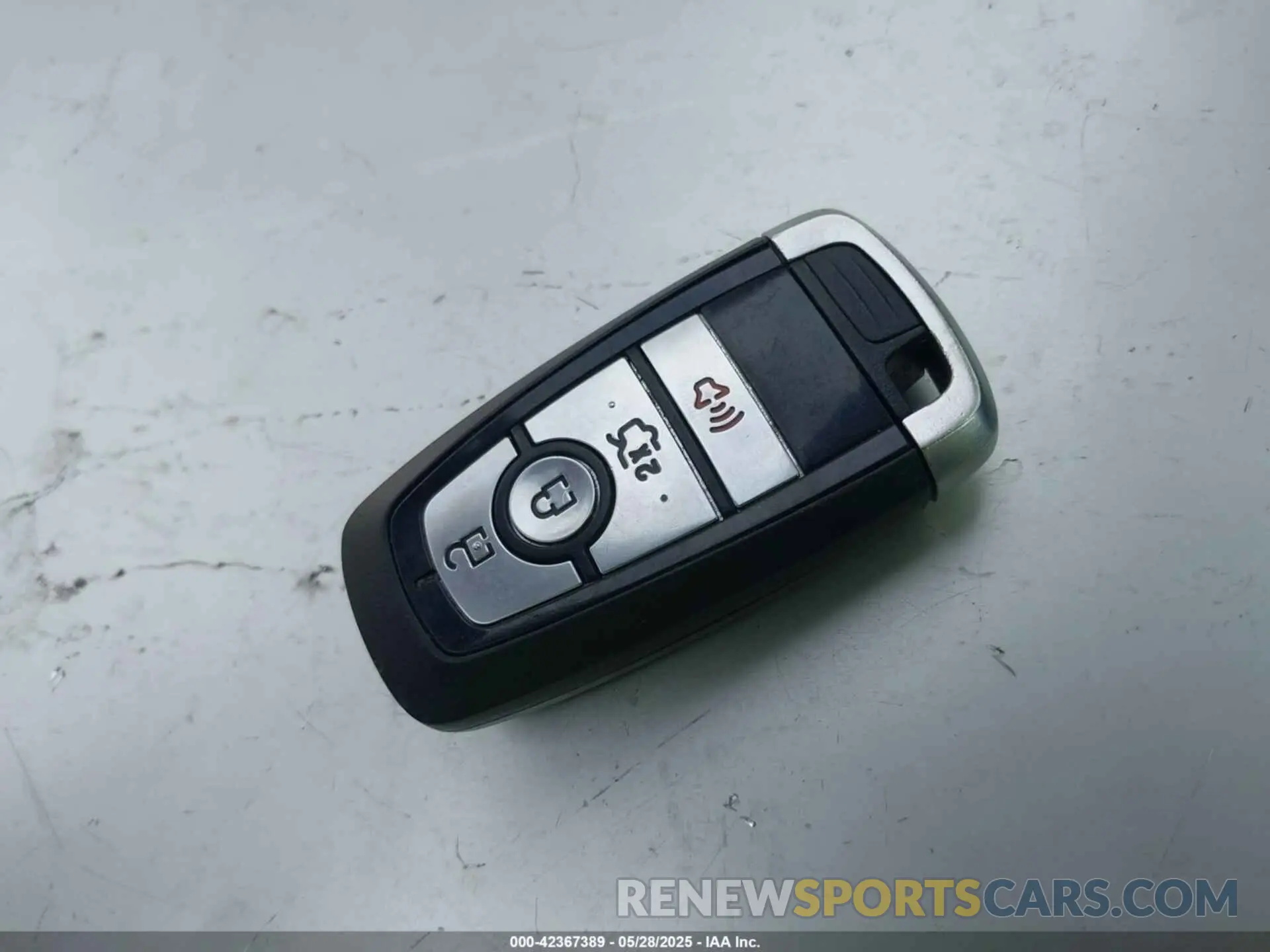 11 Photograph of a damaged car 3FA6P0HD1KR177114 FORD FUSION 2019