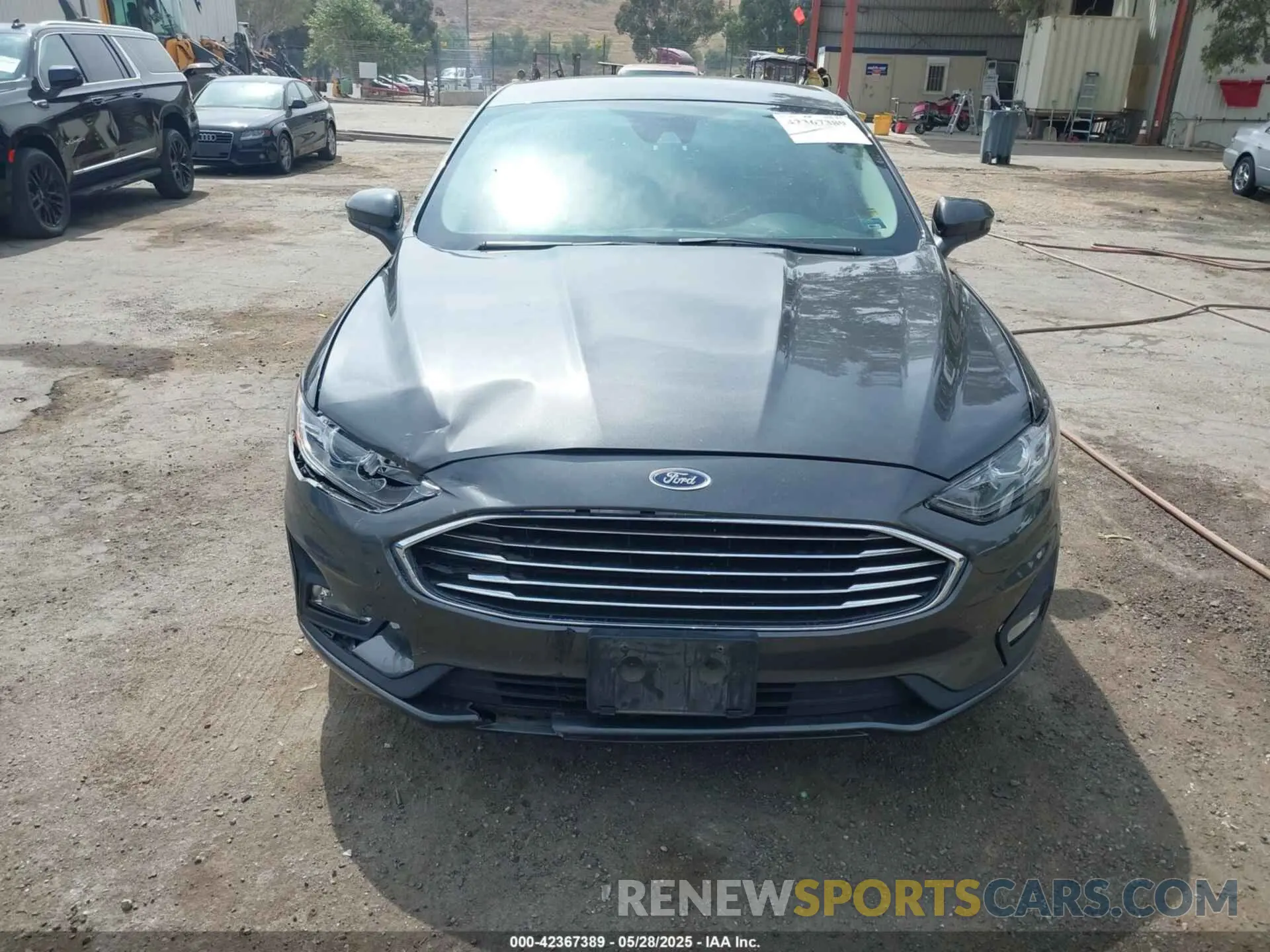 12 Photograph of a damaged car 3FA6P0HD1KR177114 FORD FUSION 2019