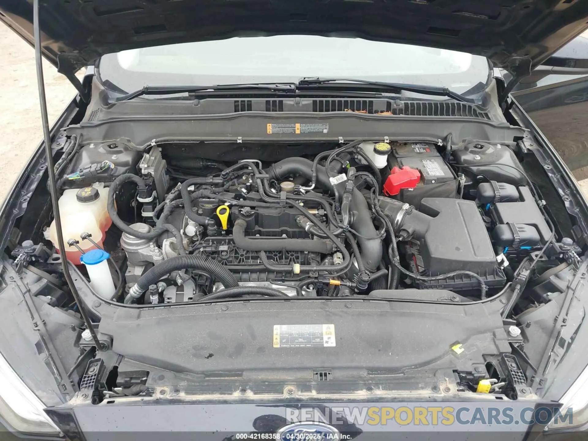 10 Photograph of a damaged car 3FA6P0HD1KR195421 FORD FUSION 2019