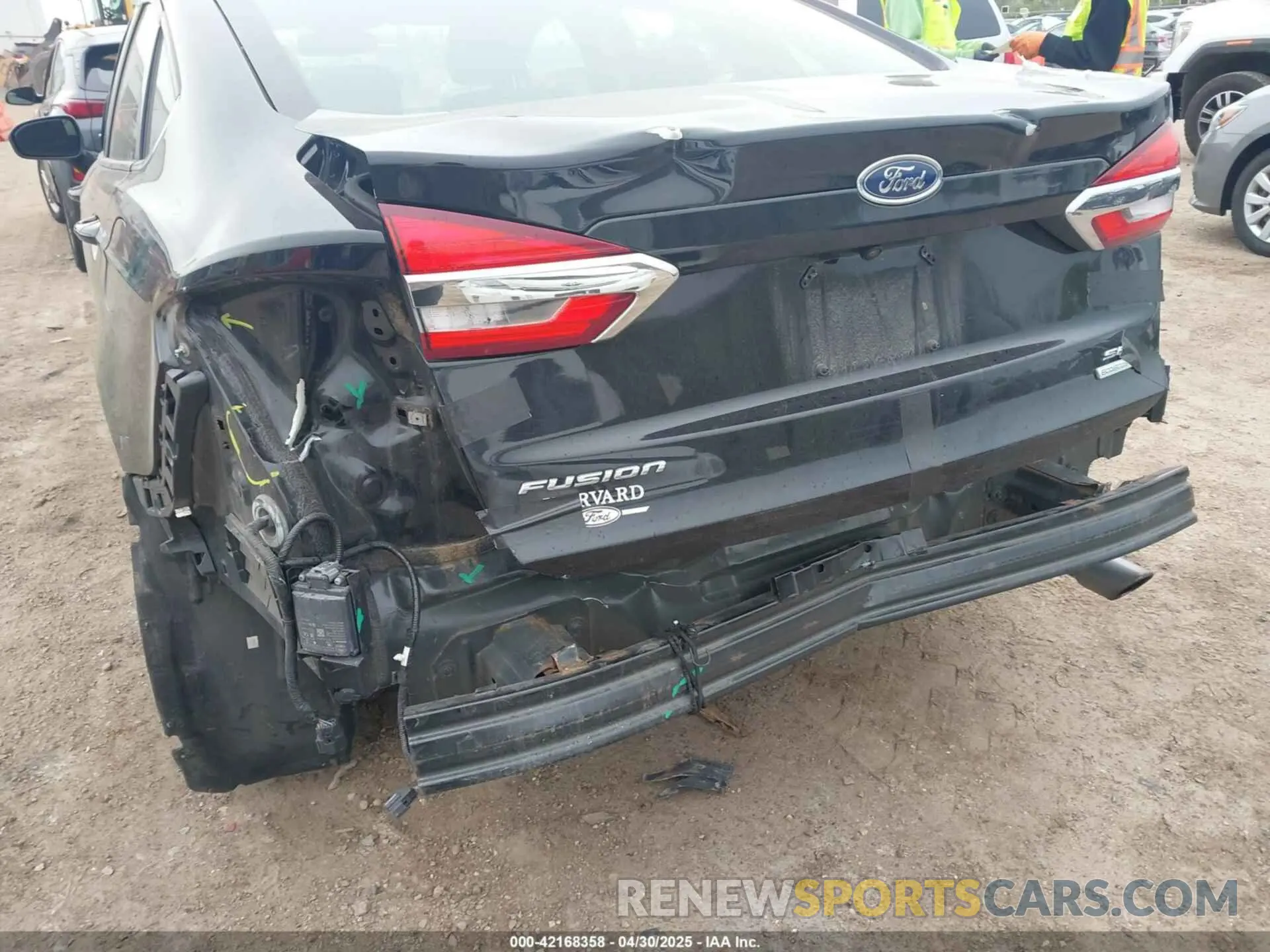 6 Photograph of a damaged car 3FA6P0HD1KR195421 FORD FUSION 2019
